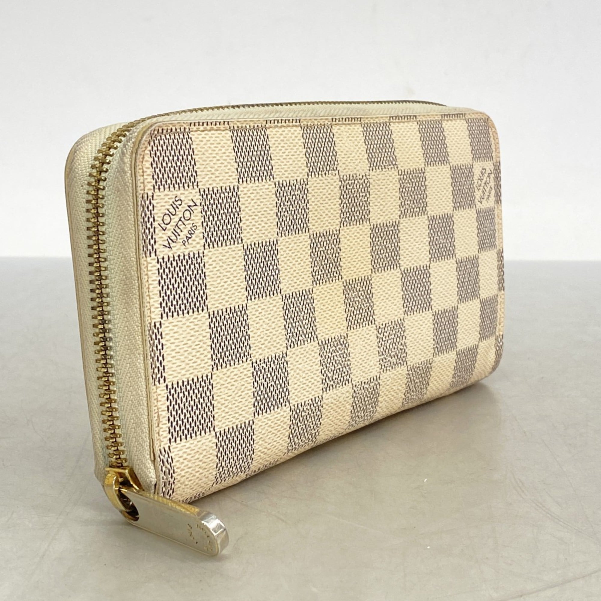 Louis Vuitton White Long Wallet (Bi-Fold) (Pre-Owned)