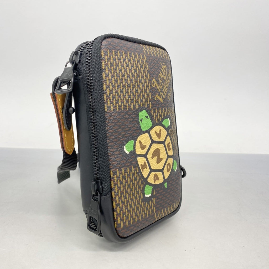 Louis Vuitton Brown Shoulder Bag (Pre-Owned)
