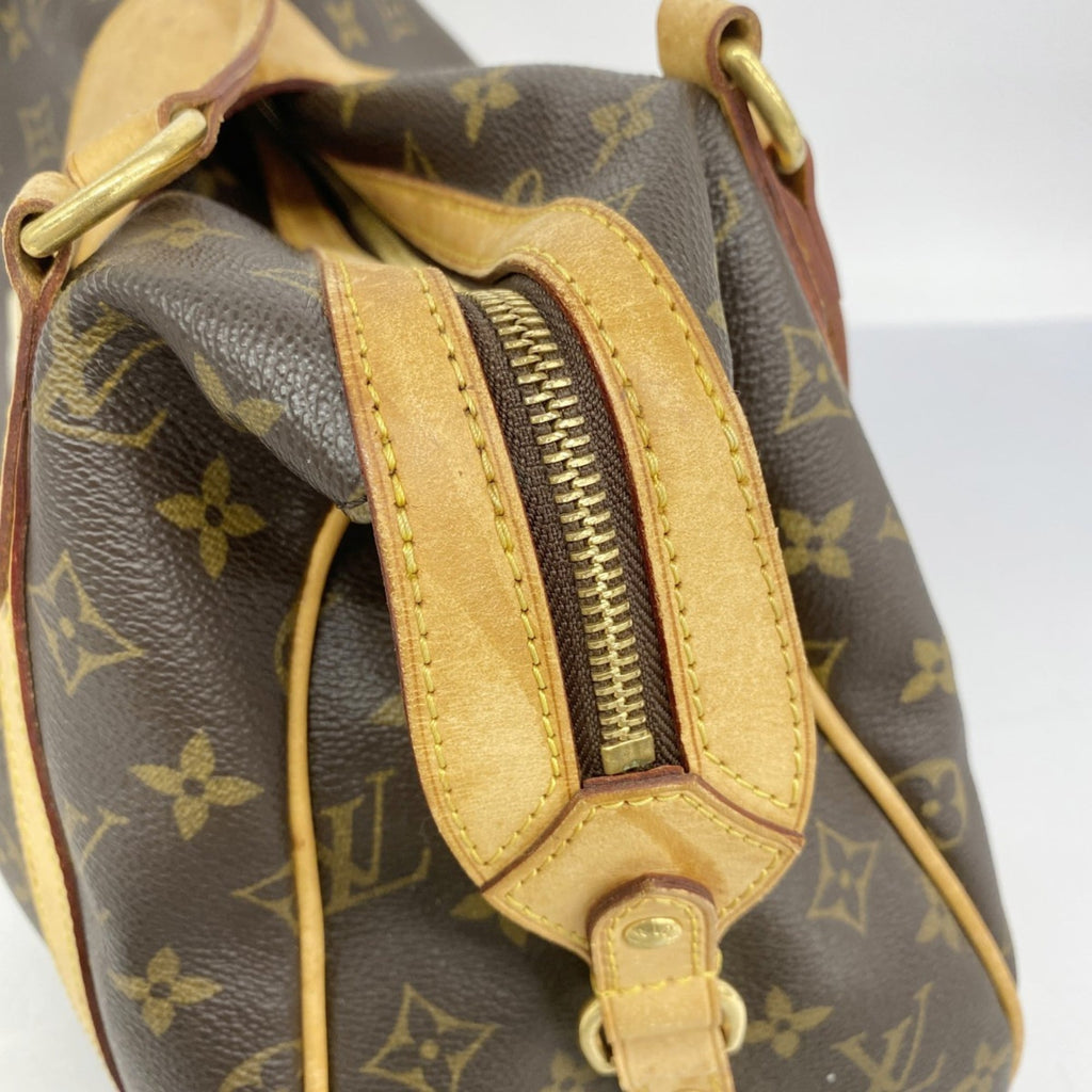 Louis Vuitton Brown Shoulder Bag (Pre-Owned)