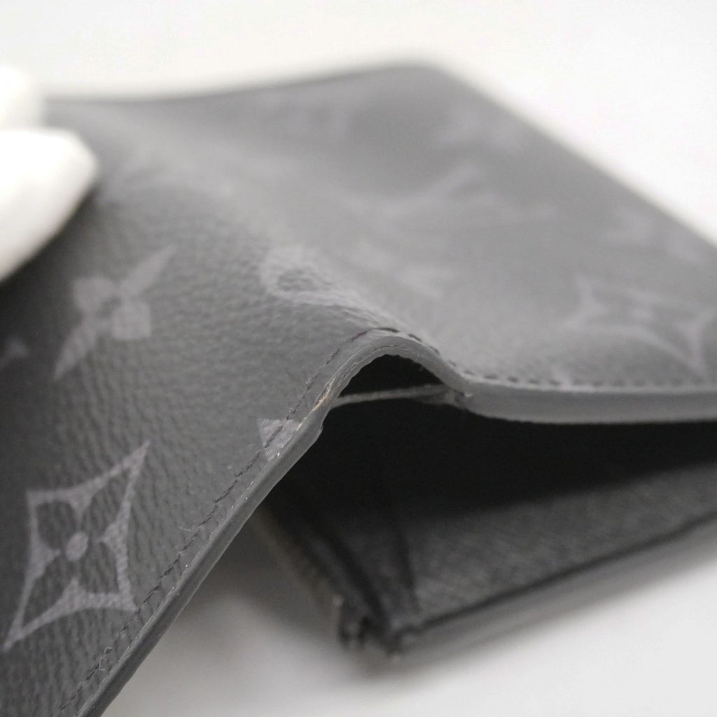 Louis Vuitton Black Wallet (Tri-Fold) (Pre-Owned)