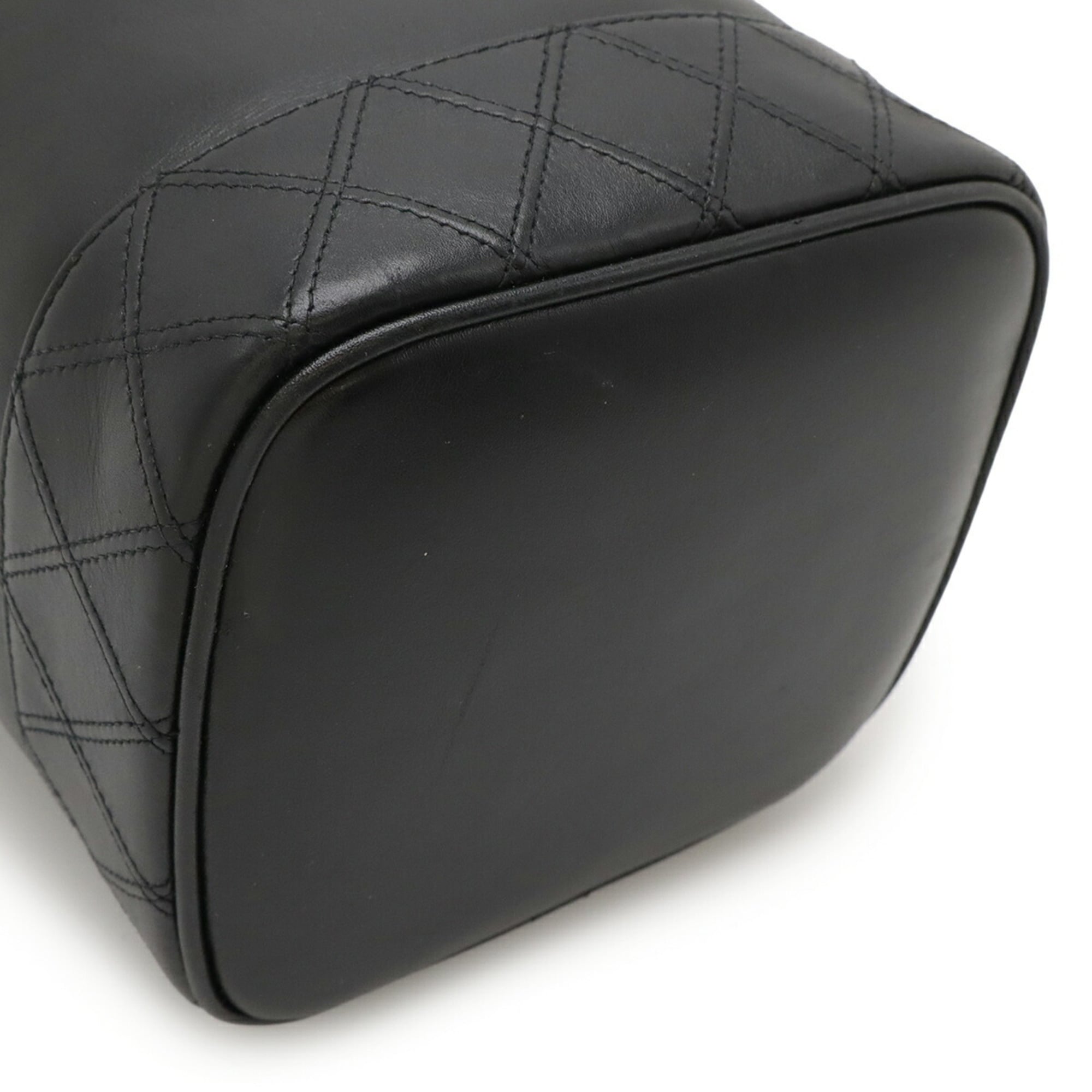 Chanel Black Leather Handbag Pouch Vanity Bag (Pre-Owned)