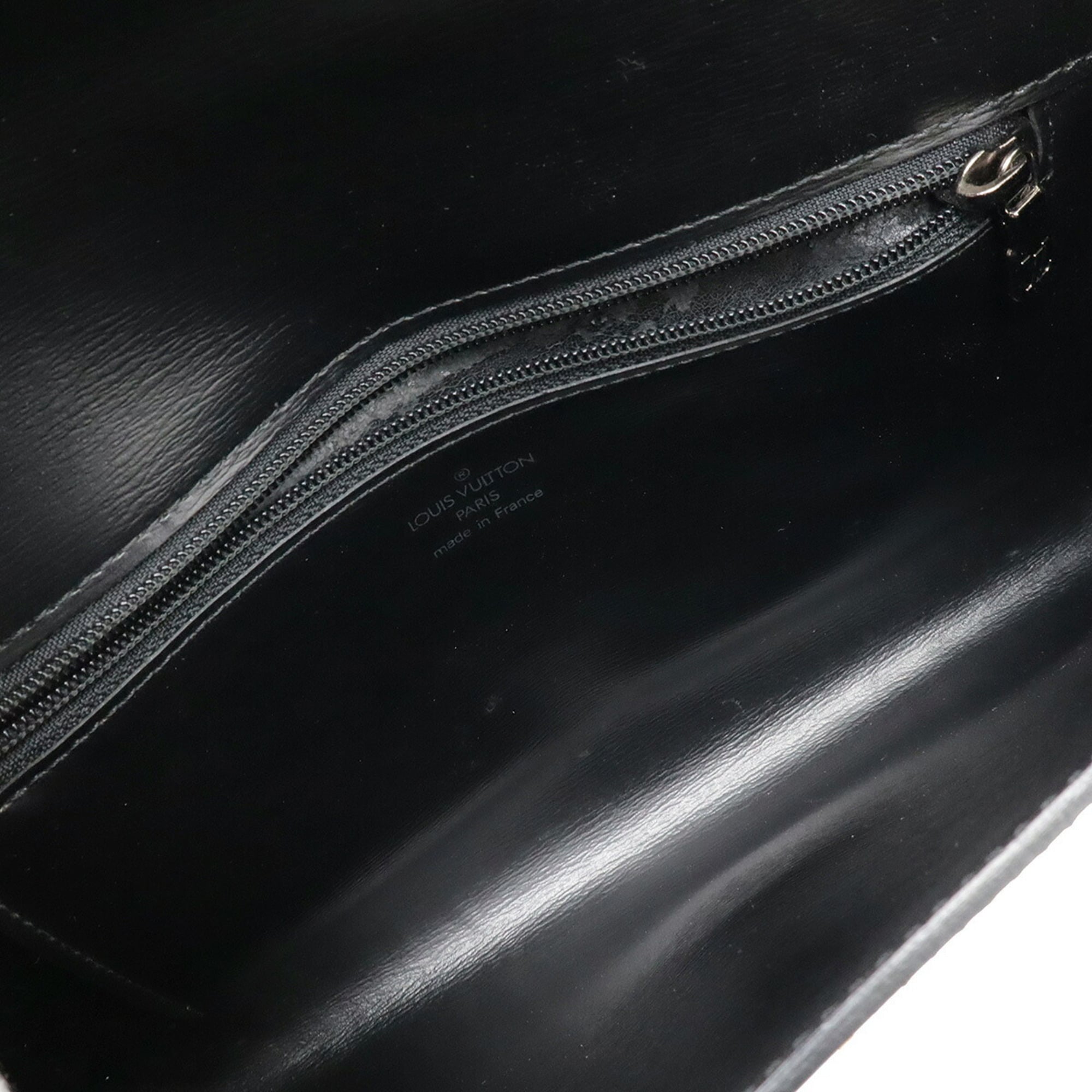 Louis Vuitton Epi Black Noir Epi Leather Clutch Bag (Pre-Owned)