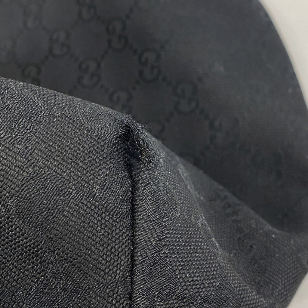 Gucci Black Canvas Shoulder Bag (Pre-Owned)