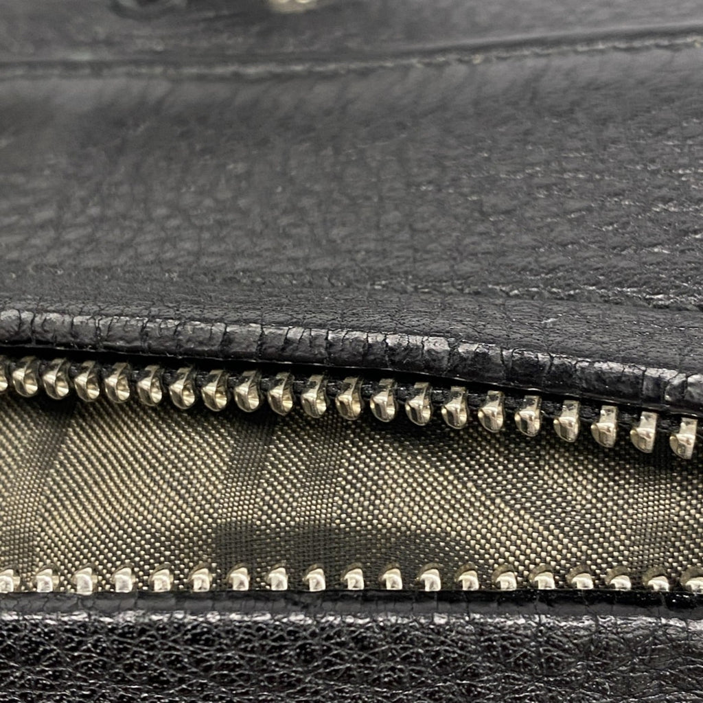 Salvatore Ferragamo Black Leather Handbag (Pre-Owned)