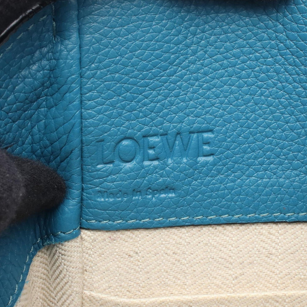 Loewe Blue Leather Handbag (Pre-Owned)