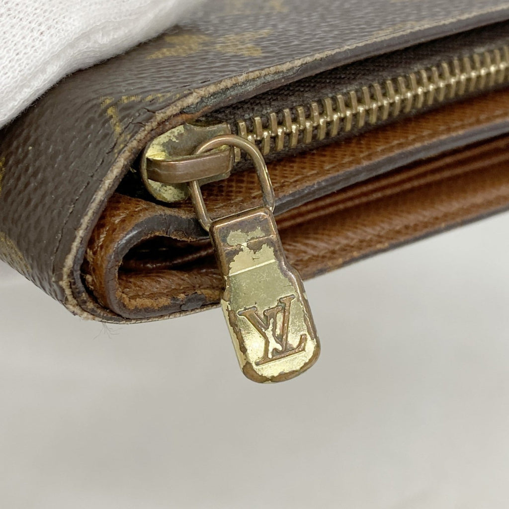 Louis Vuitton Brown Wallet (Bi-Fold) (Pre-Owned)