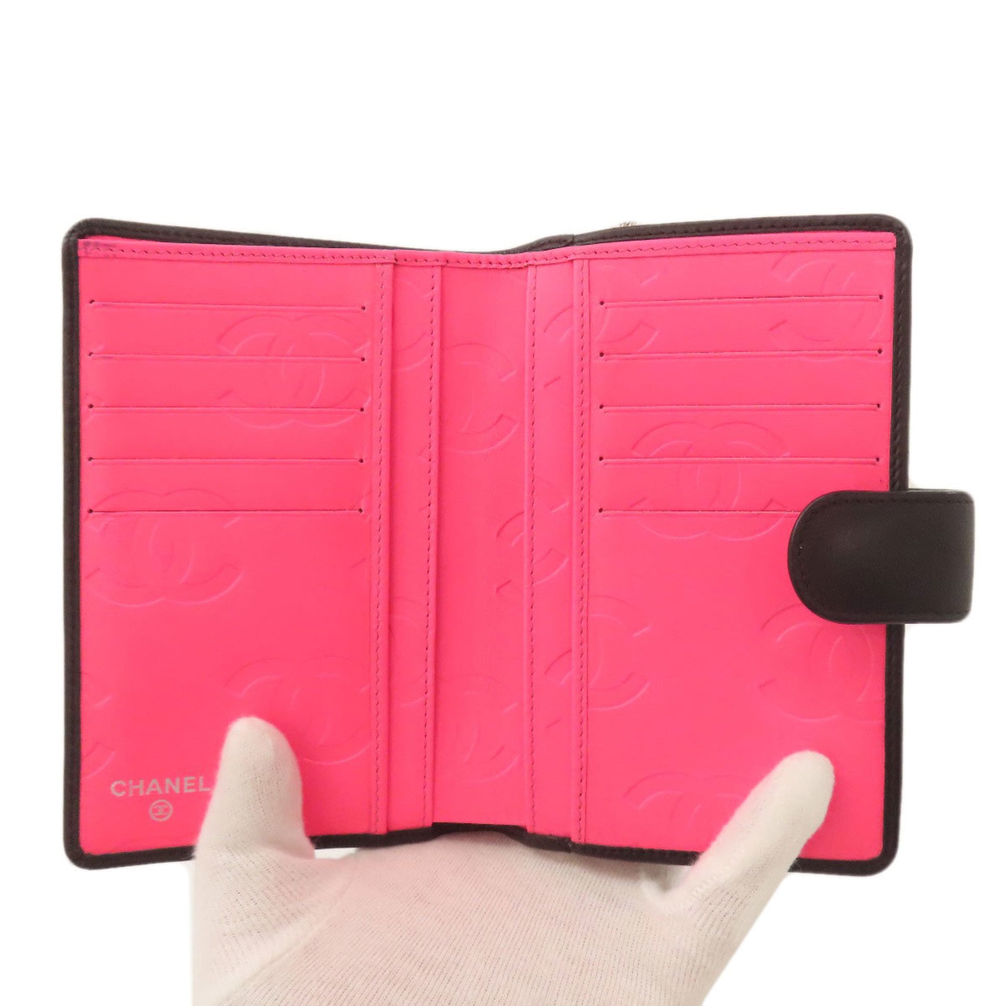 Chanel Black Leather Wallet (Bi-Fold) (Pre-Owned)