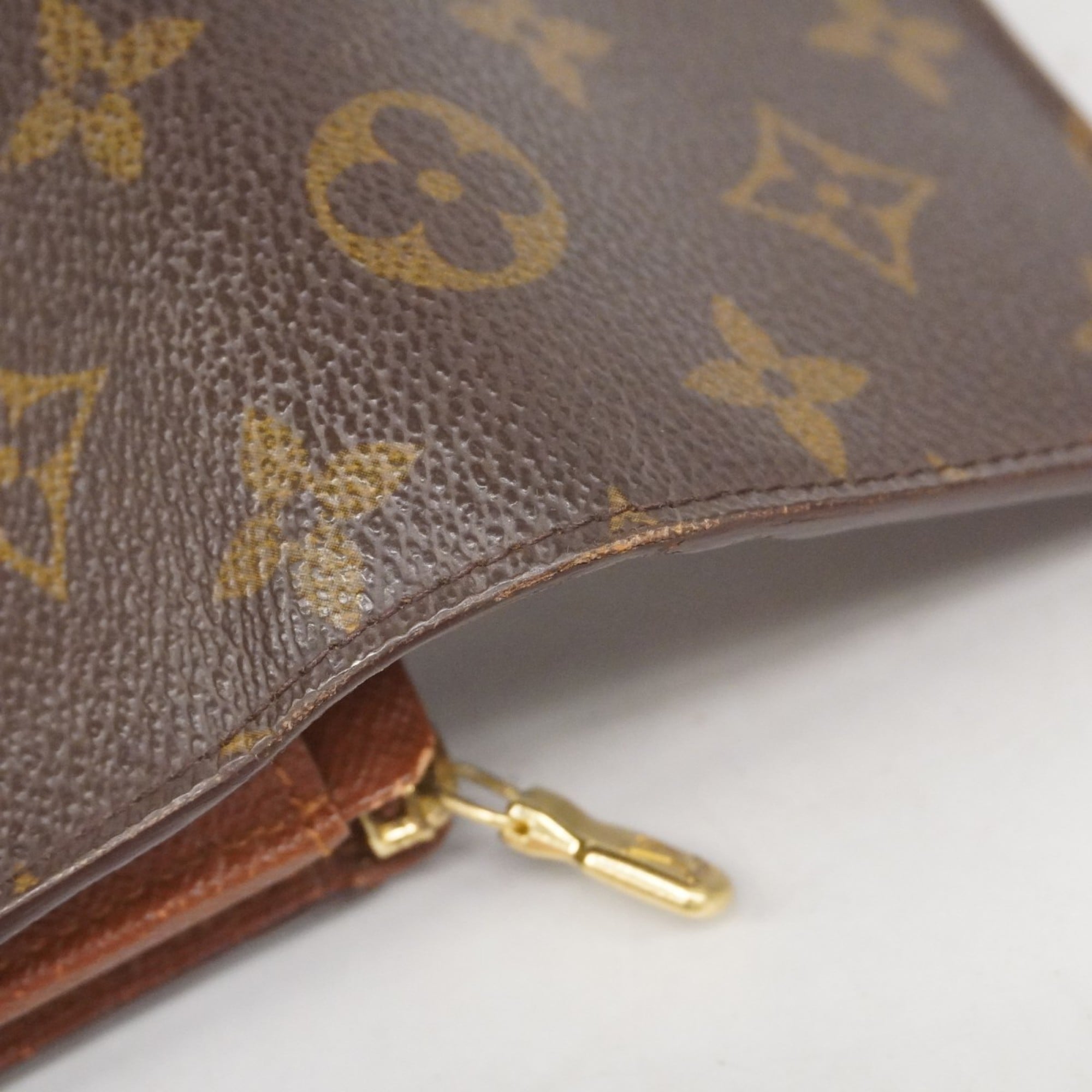 Louis Vuitton Brown Wallet (Bi-Fold) (Pre-Owned)