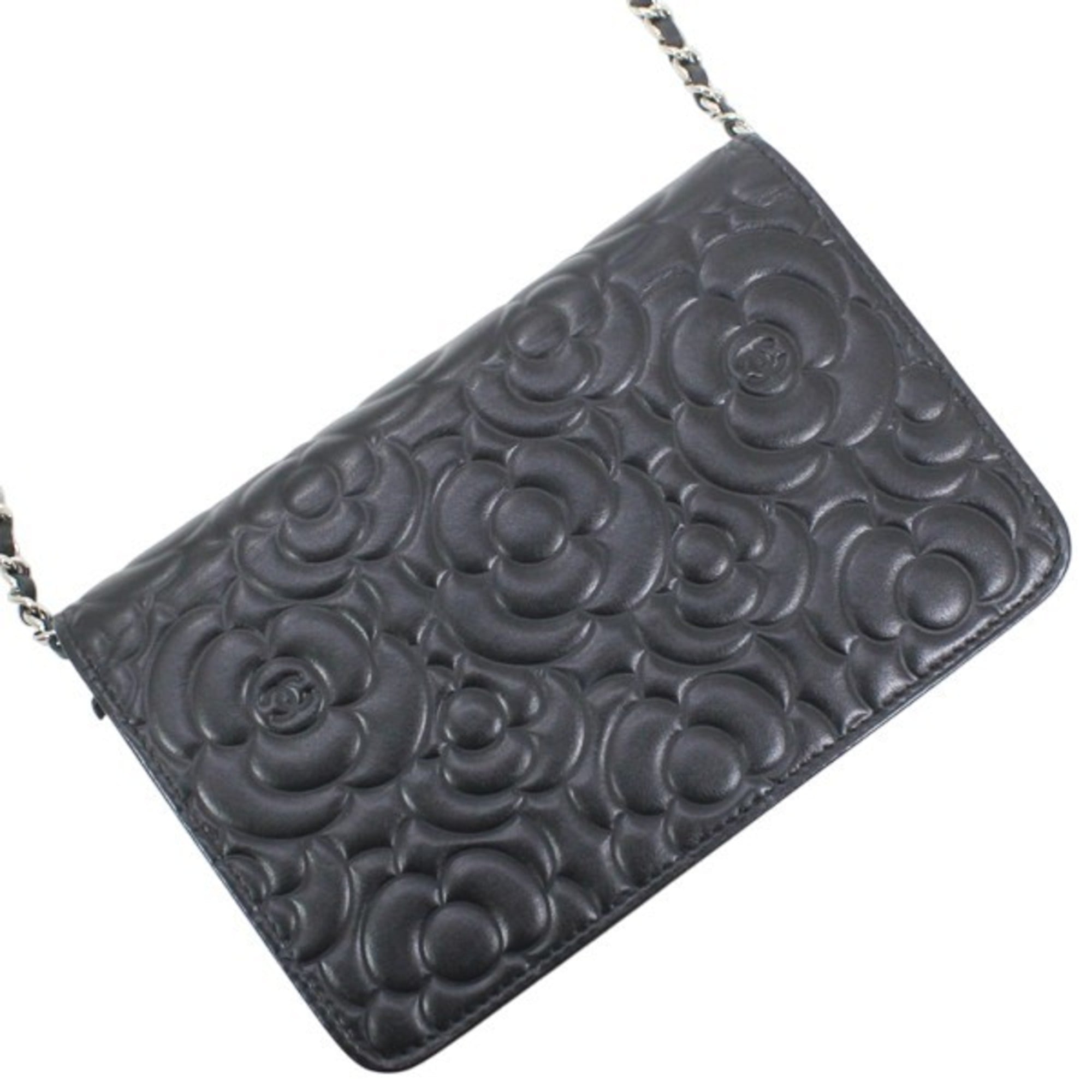 Chanel Black Leather Shoulder Bag (Pre-Owned)