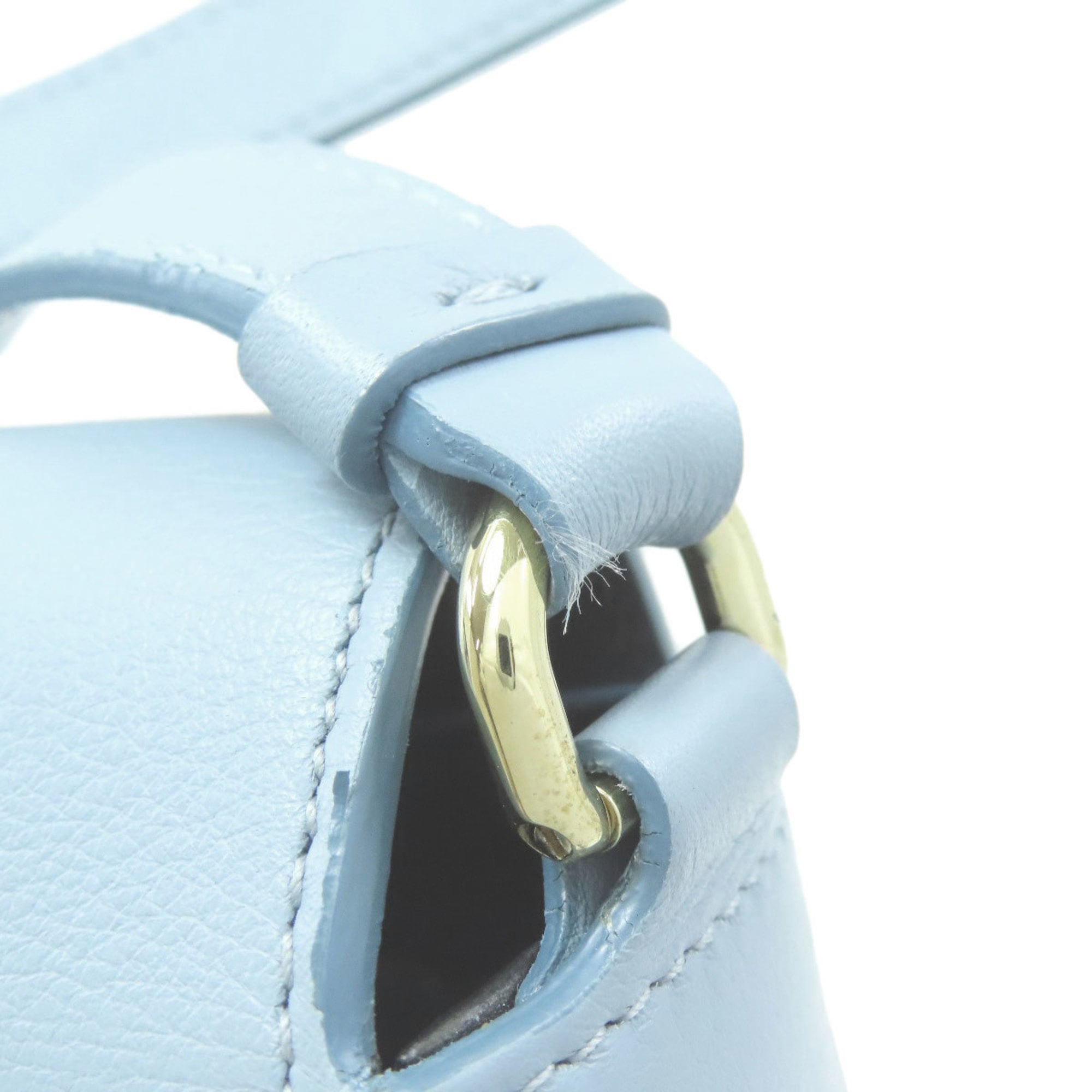 Salvatore Ferragamo Light Blue Leather Shoulder Bag (Pre-Owned)