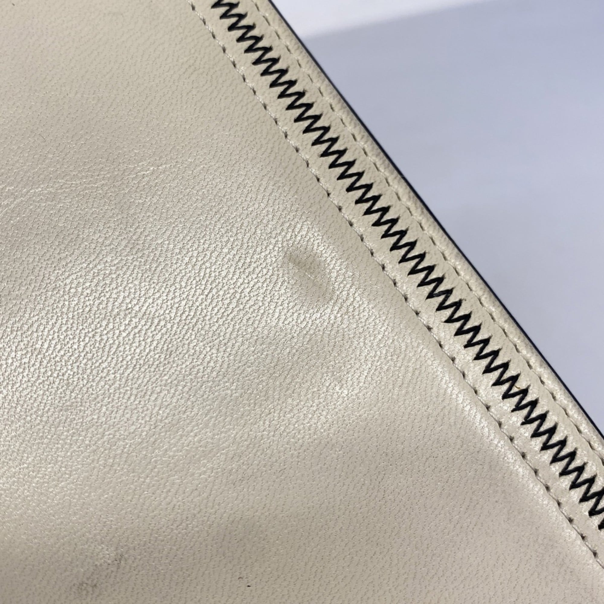 Chanel Beige Black Leather Long Wallet (Bi-Fold) (Pre-Owned)