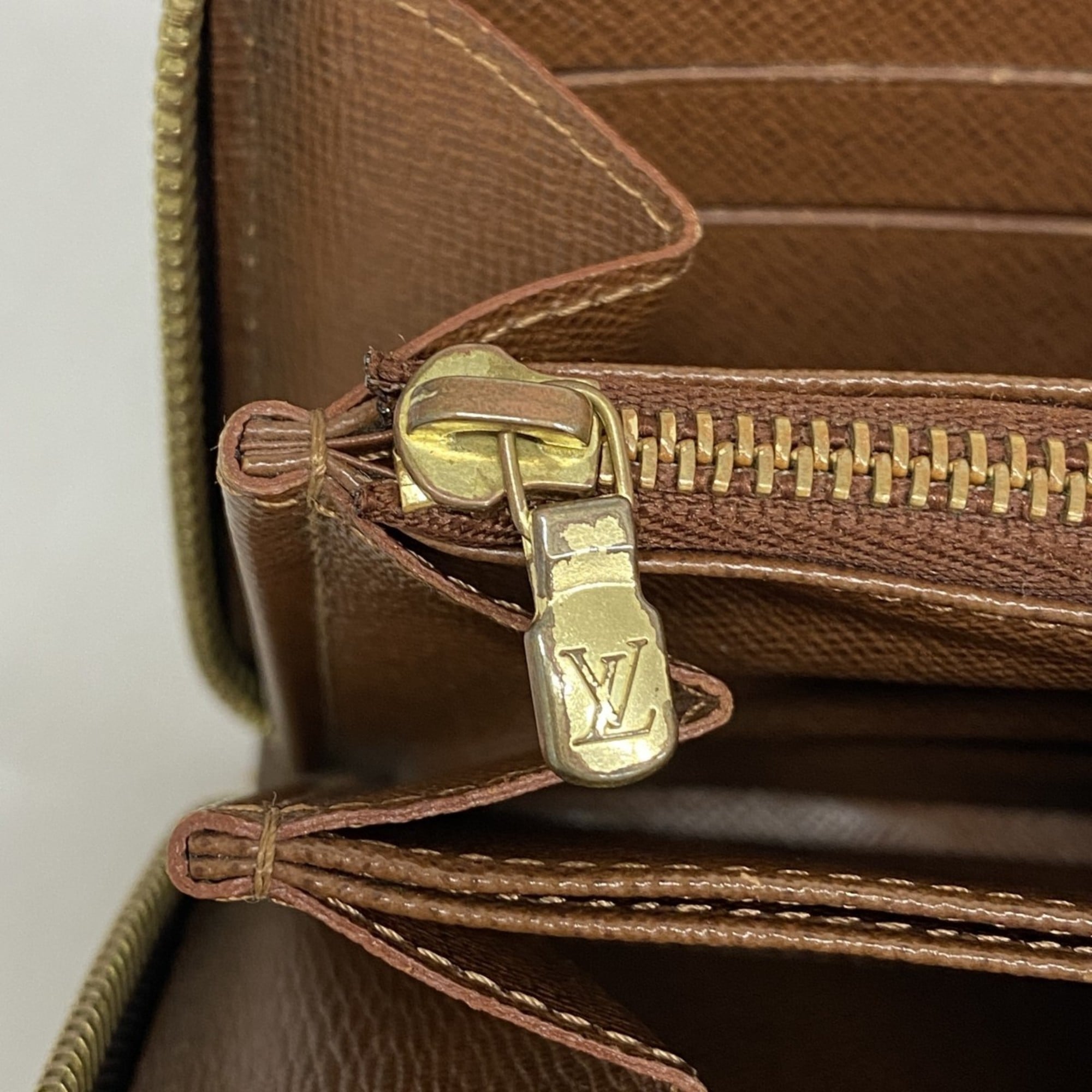 Louis Vuitton Brown Long Wallet (Bi-Fold) (Pre-Owned)