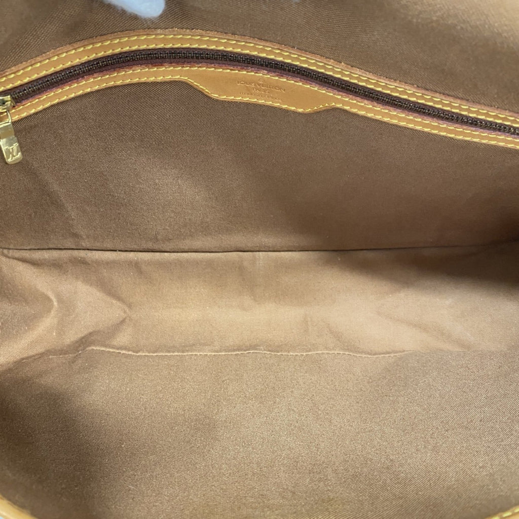 Louis Vuitton Brown Shoulder Bag (Pre-Owned)