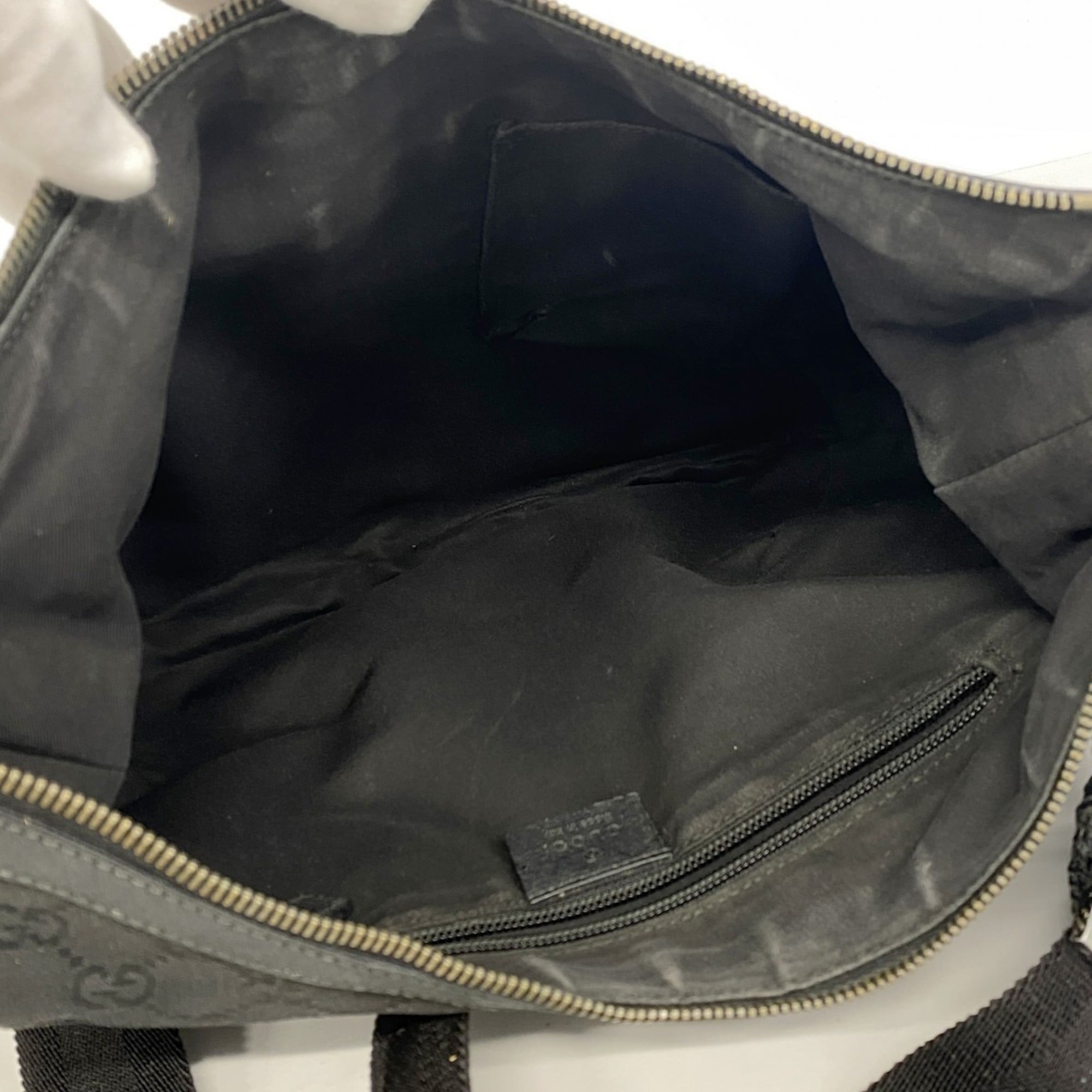 Gucci Black Canvas Shoulder Bag (Pre-Owned)
