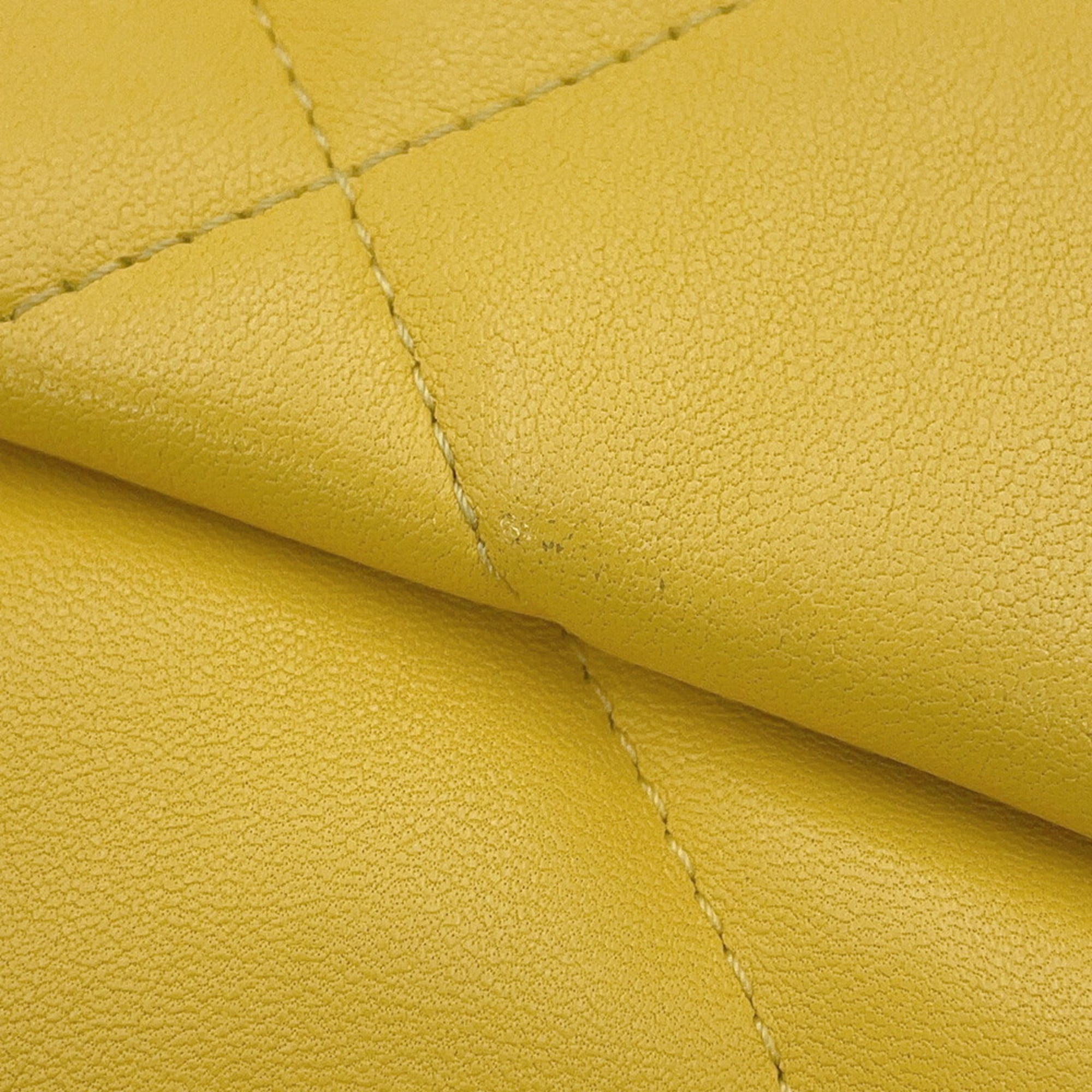 Chanel Matelasse Yellow Leather Shoulder Bag (Pre-Owned)