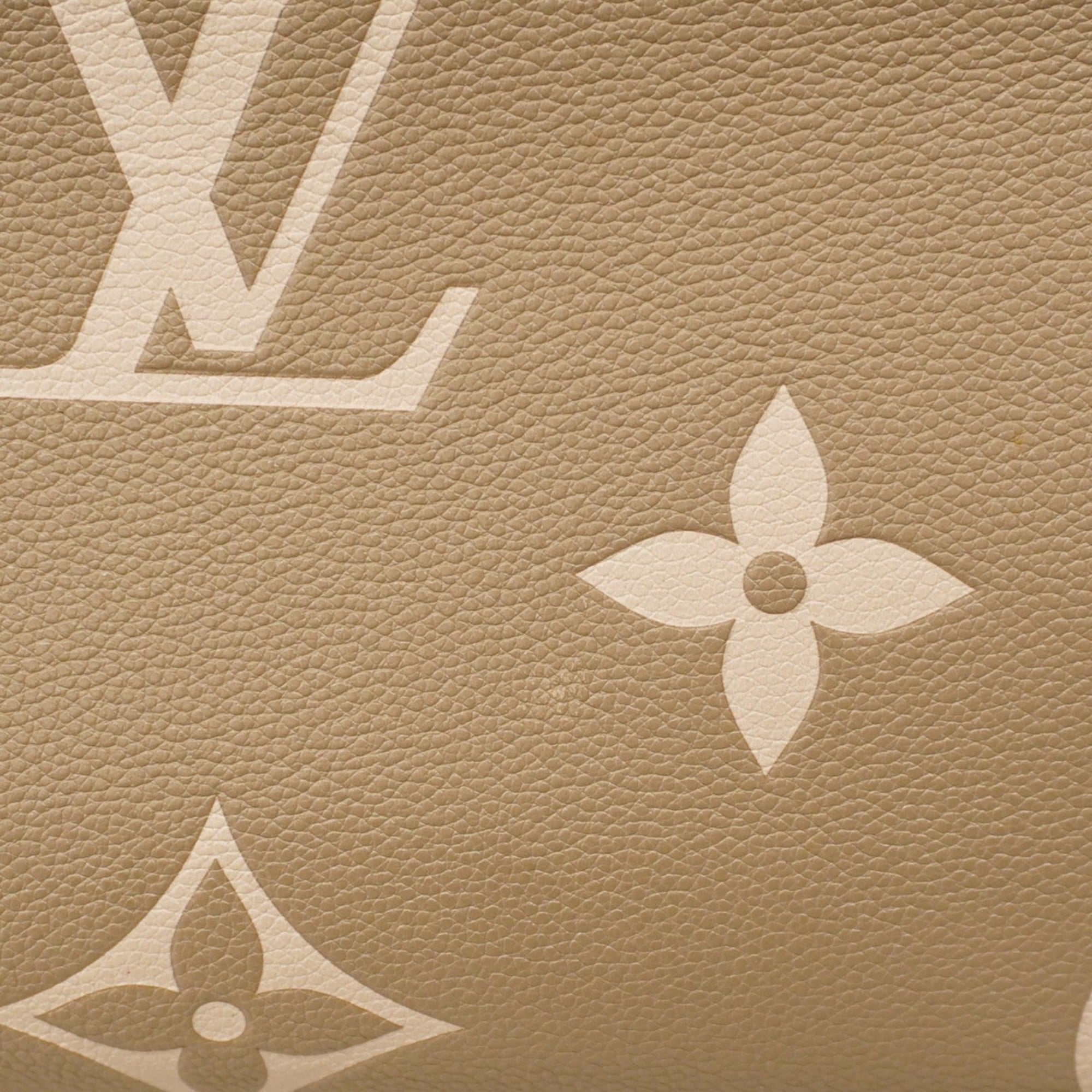 Louis Vuitton Cream Tourterelle Tote Bag (Pre-Owned)
