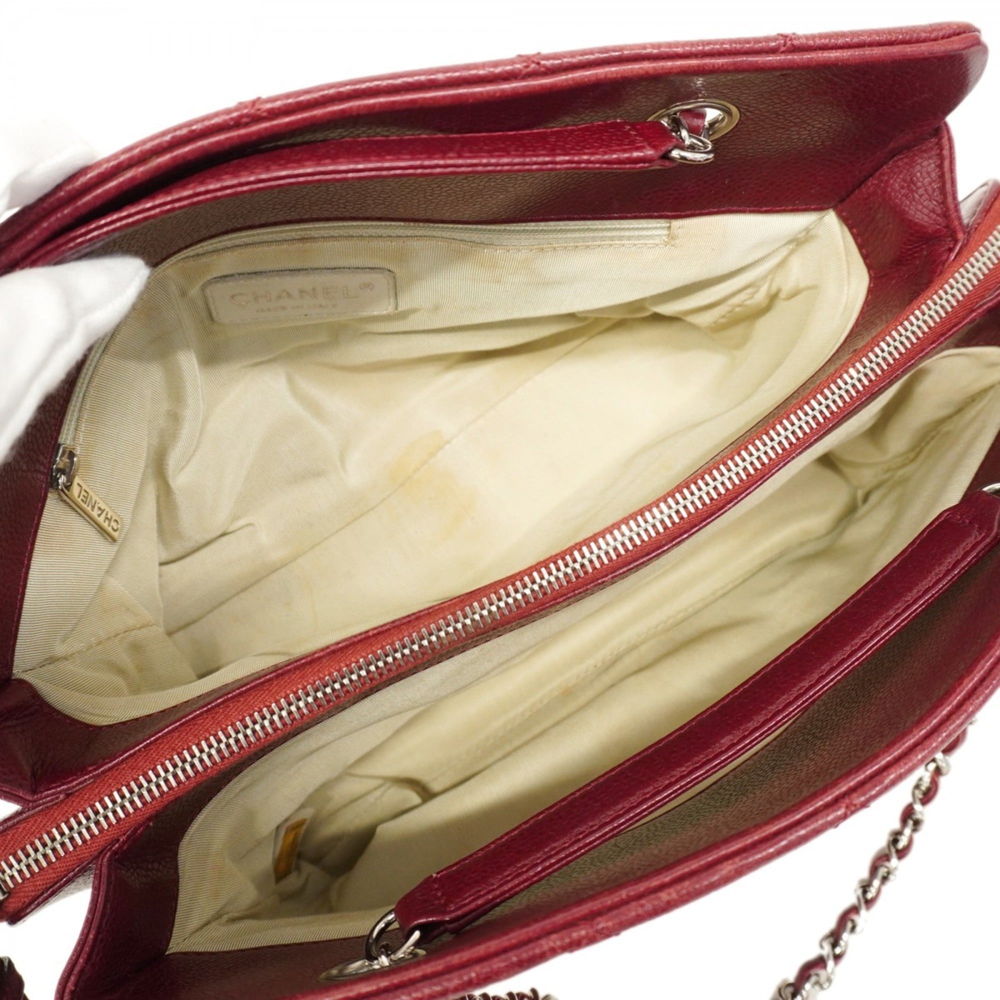 Chanel Red Color Grained Calfskin Shoulder Bag (Pre-Owned)