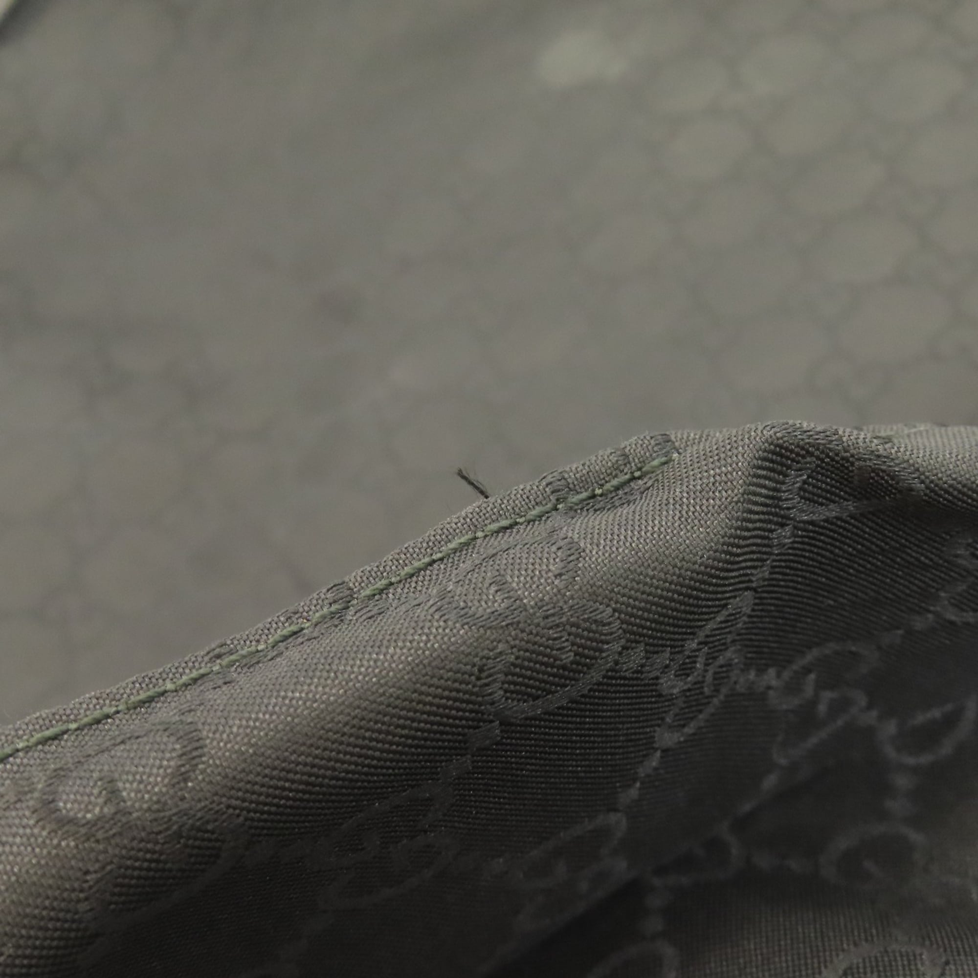 Gucci Black Nylon Tote Bag (Pre-Owned)