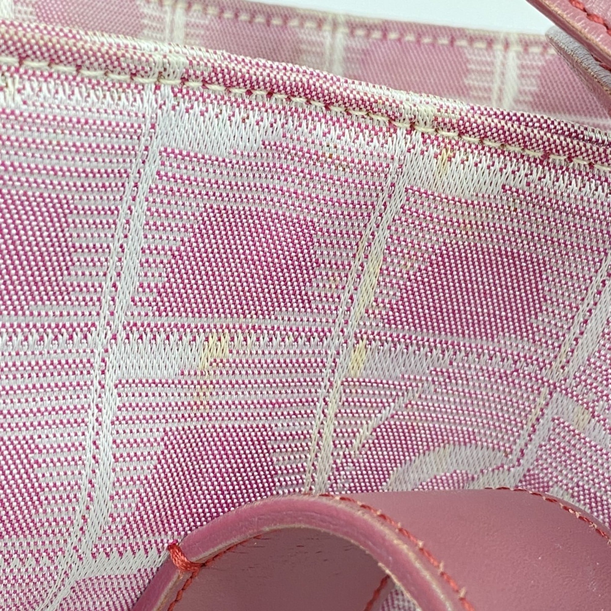 Chanel Pink Nylon Tote Bag (Pre-Owned)