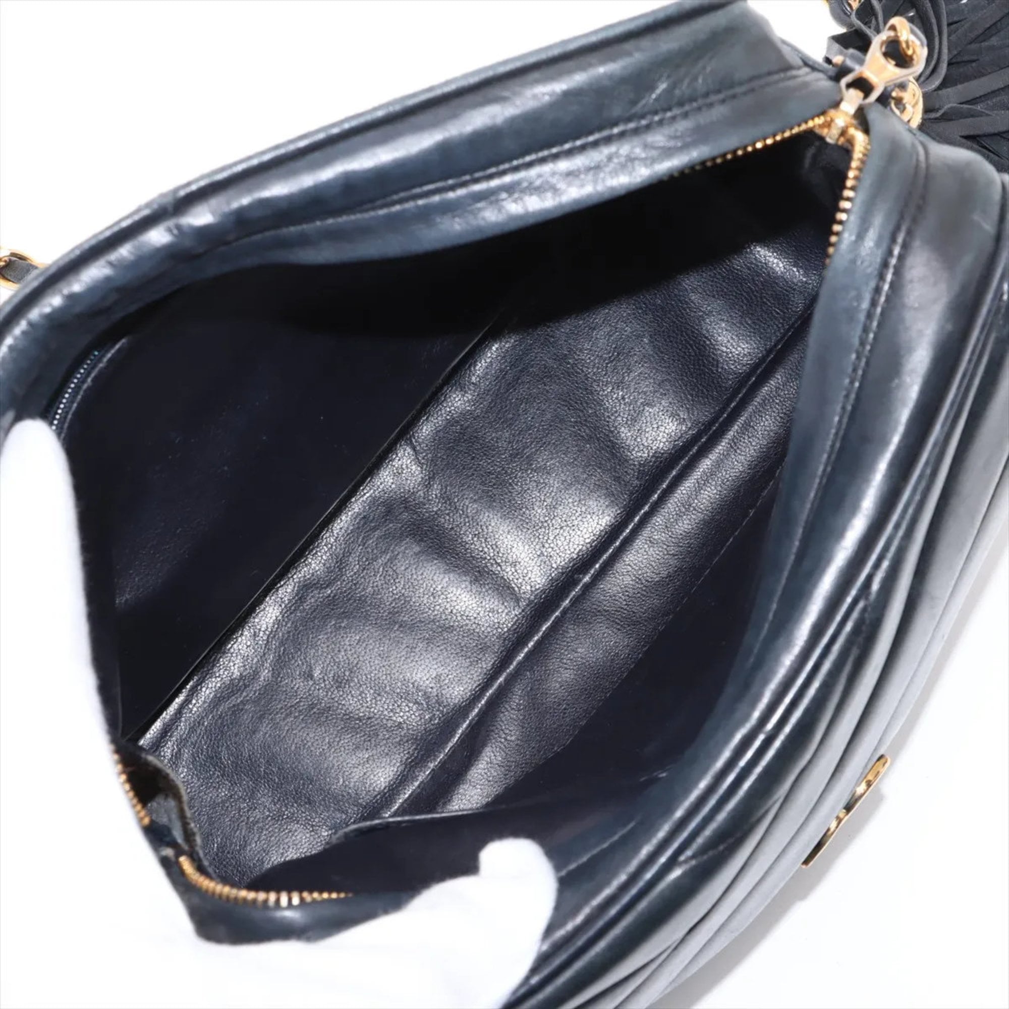 Chanel Navy Leather Shoulder Bag (Pre-Owned)