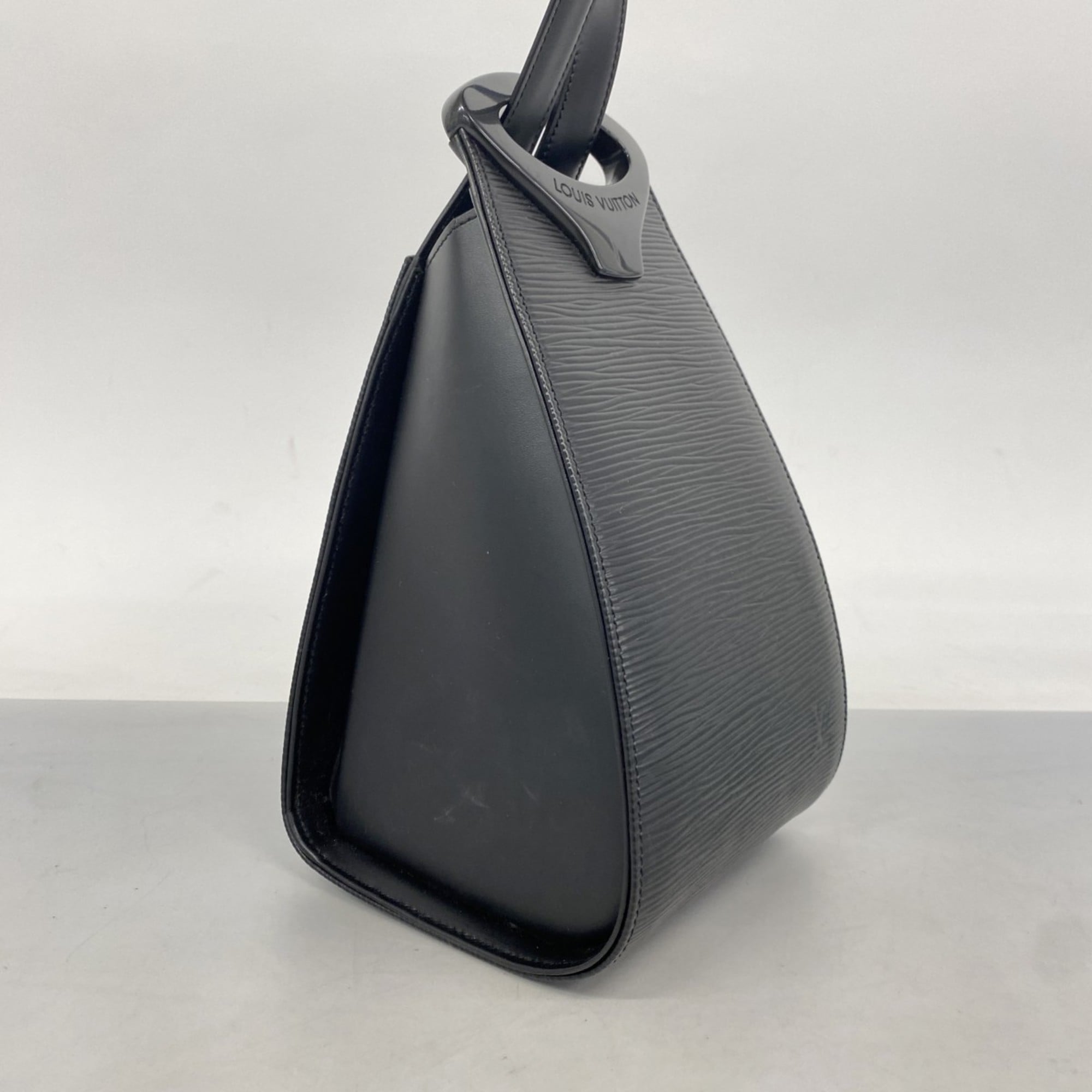 Louis Vuitton Noir Shoulder Bag (Pre-Owned)