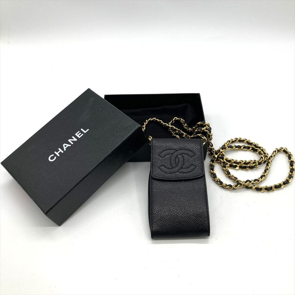 Chanel Black Grained Calfskin Shoulder Bag (Pre-Owned)