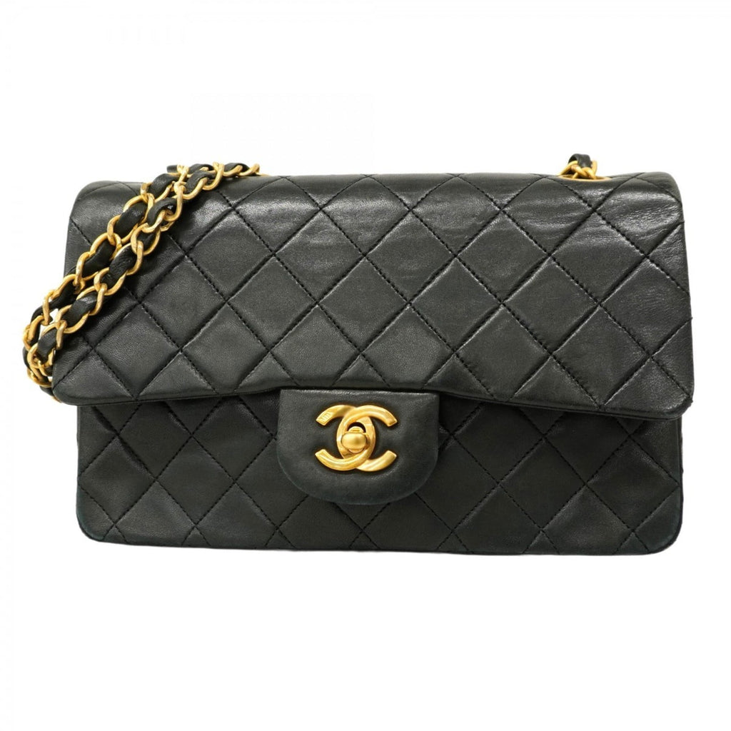 Chanel Black Leather Shoulder Bag (Pre-Owned)