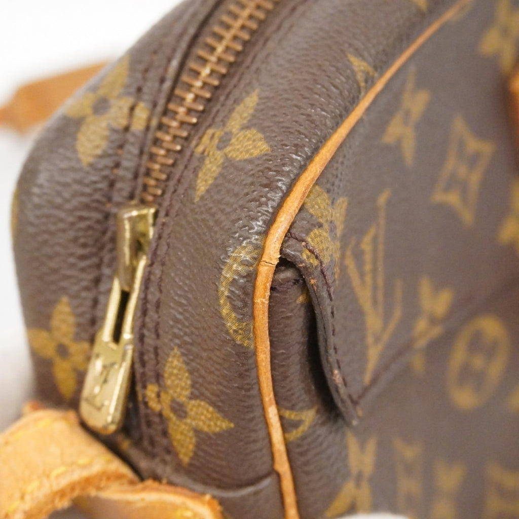Louis Vuitton Brown Shoulder Bag (Pre-Owned)