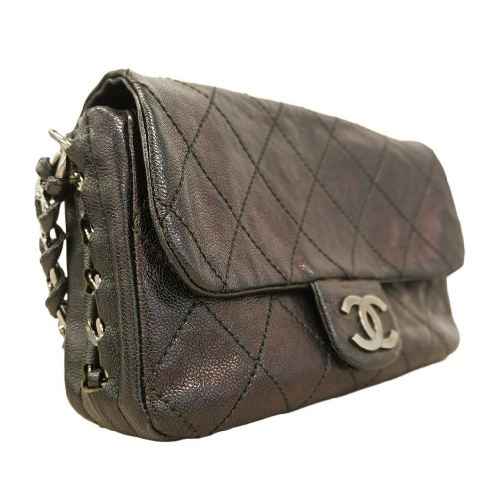 Chanel Black Grained Calfskin Shoulder Bag (Pre-Owned)