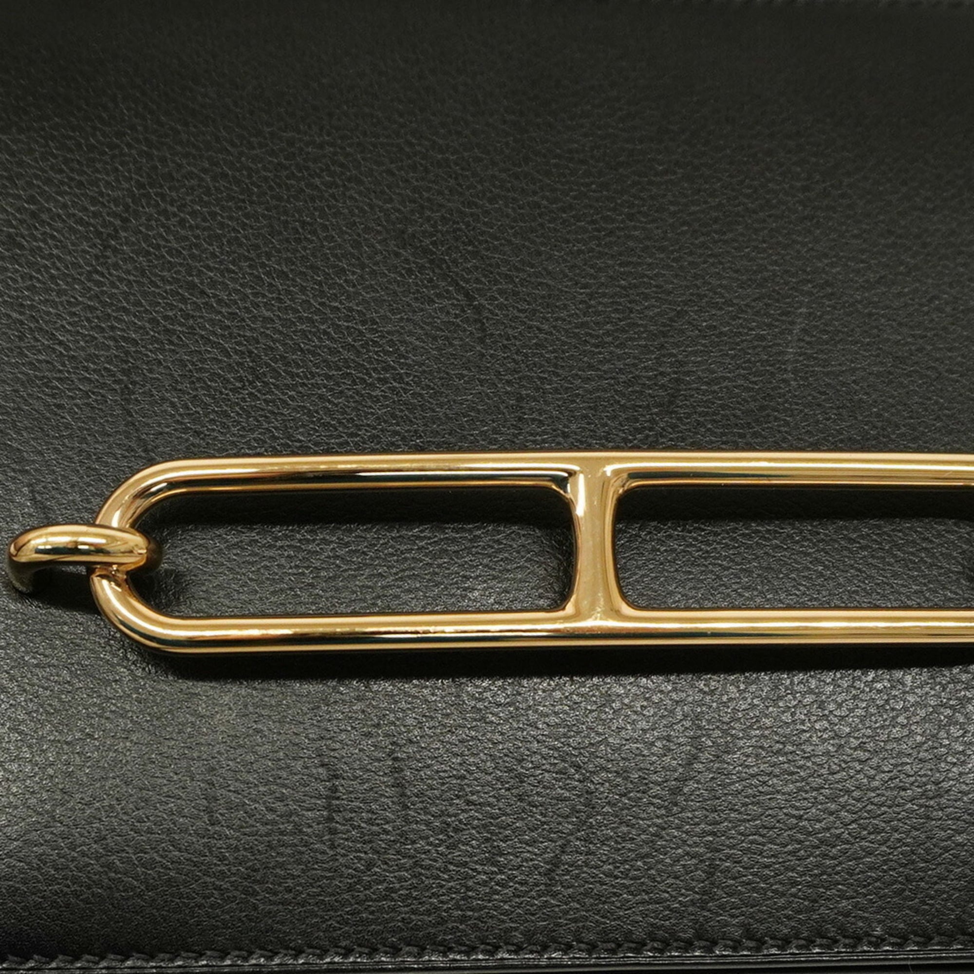 Hermes Black Shoulder Bag (Pre-Owned)