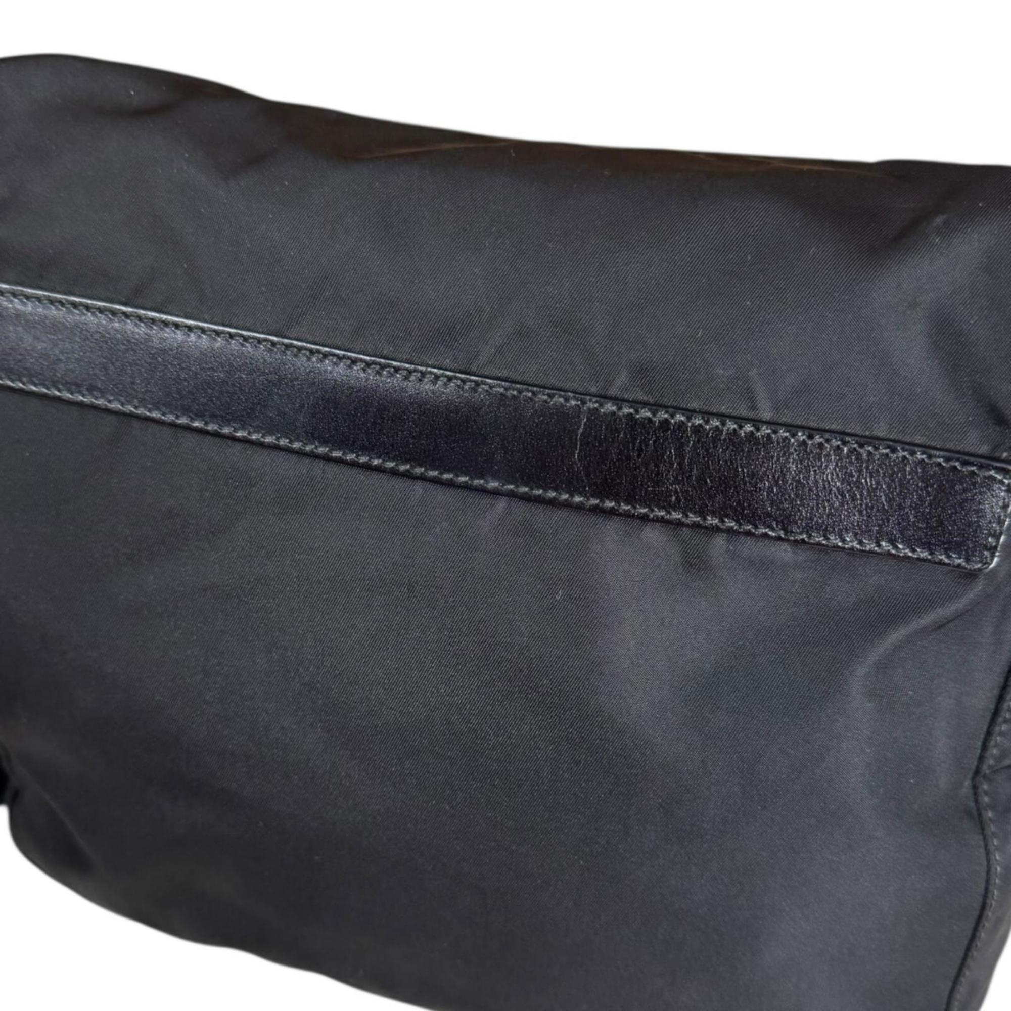 Prada Black Nylon Shoulder Bag (Pre-Owned)