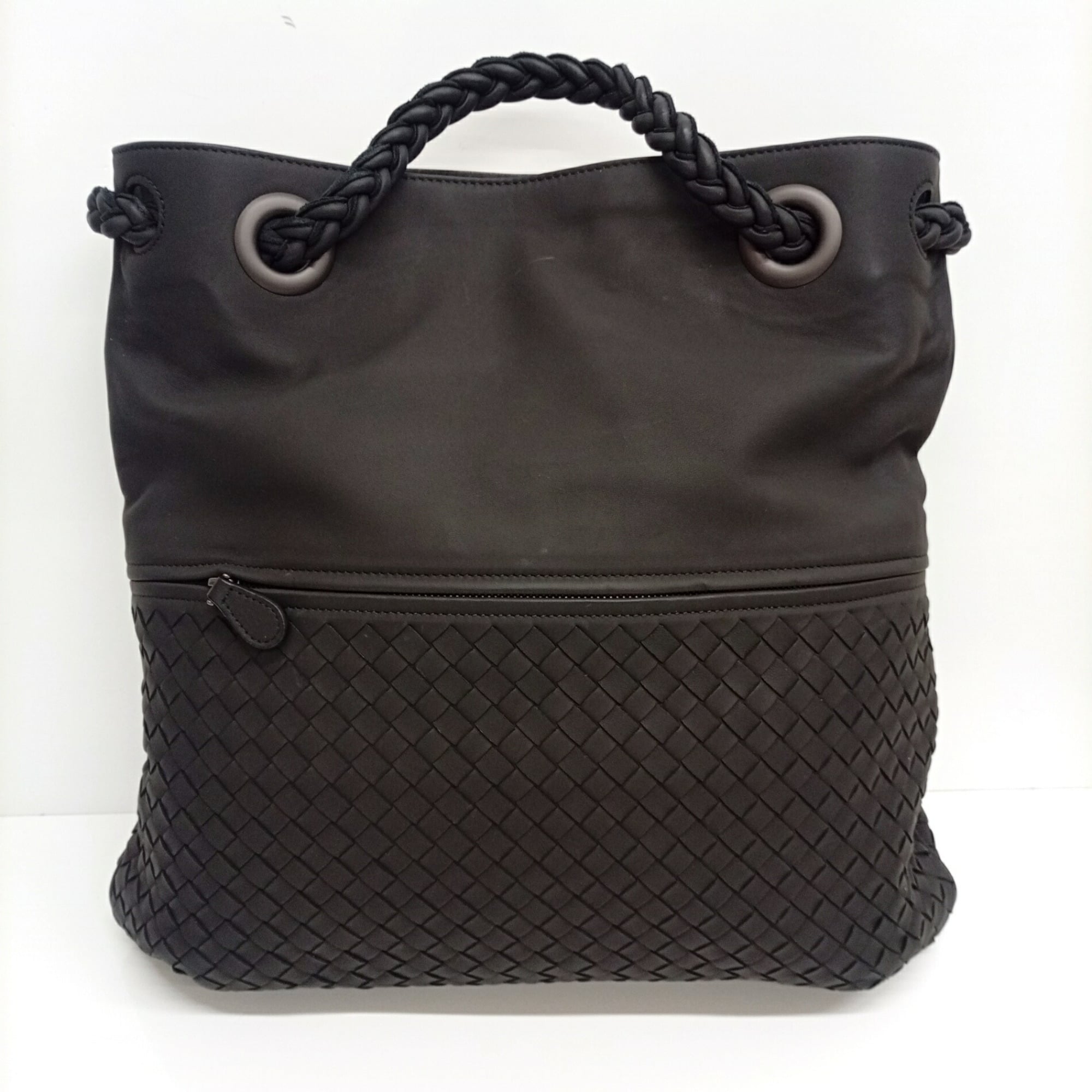 Bottega Veneta Black Leather Handbag (Pre-Owned)
