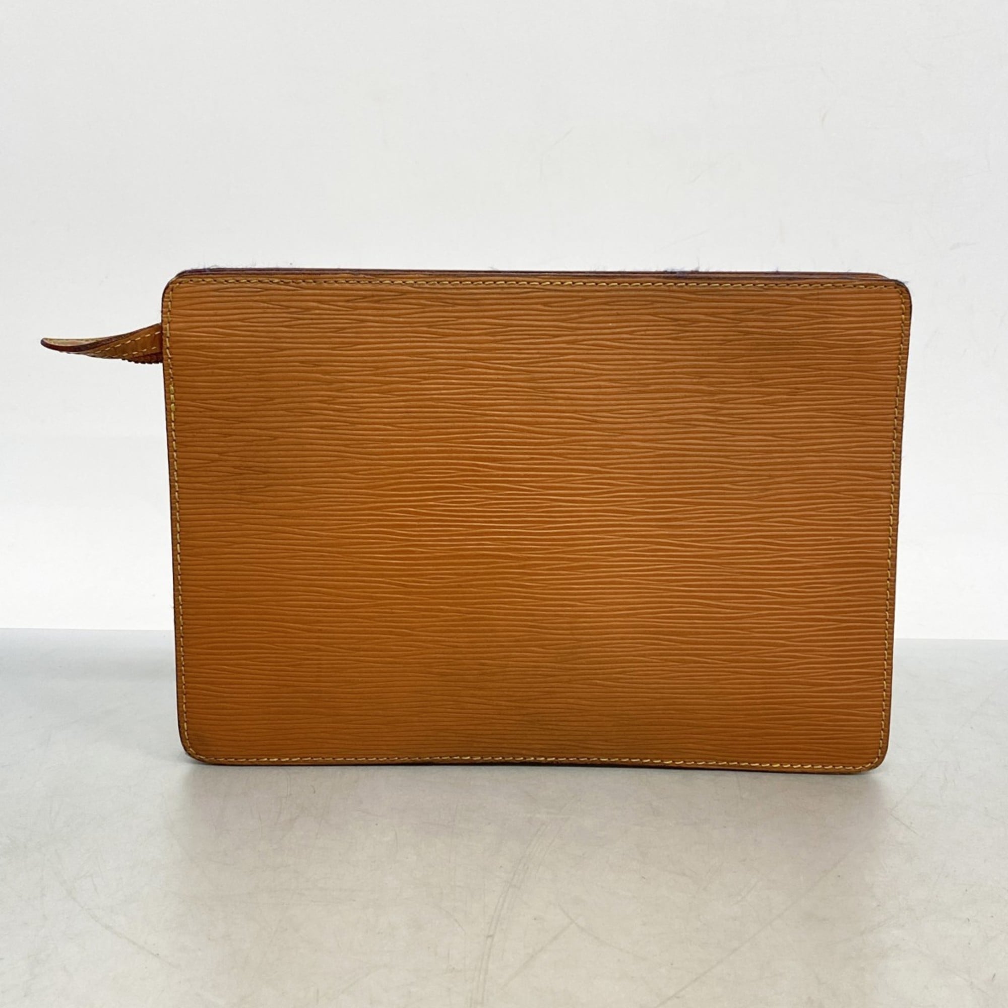 Louis Vuitton Gold Cipango Clutch Bag (Pre-Owned)
