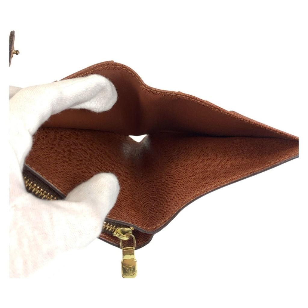 Louis Vuitton Brown Monogram Monogram Wallet (Bi-Fold) (Pre-Owned)