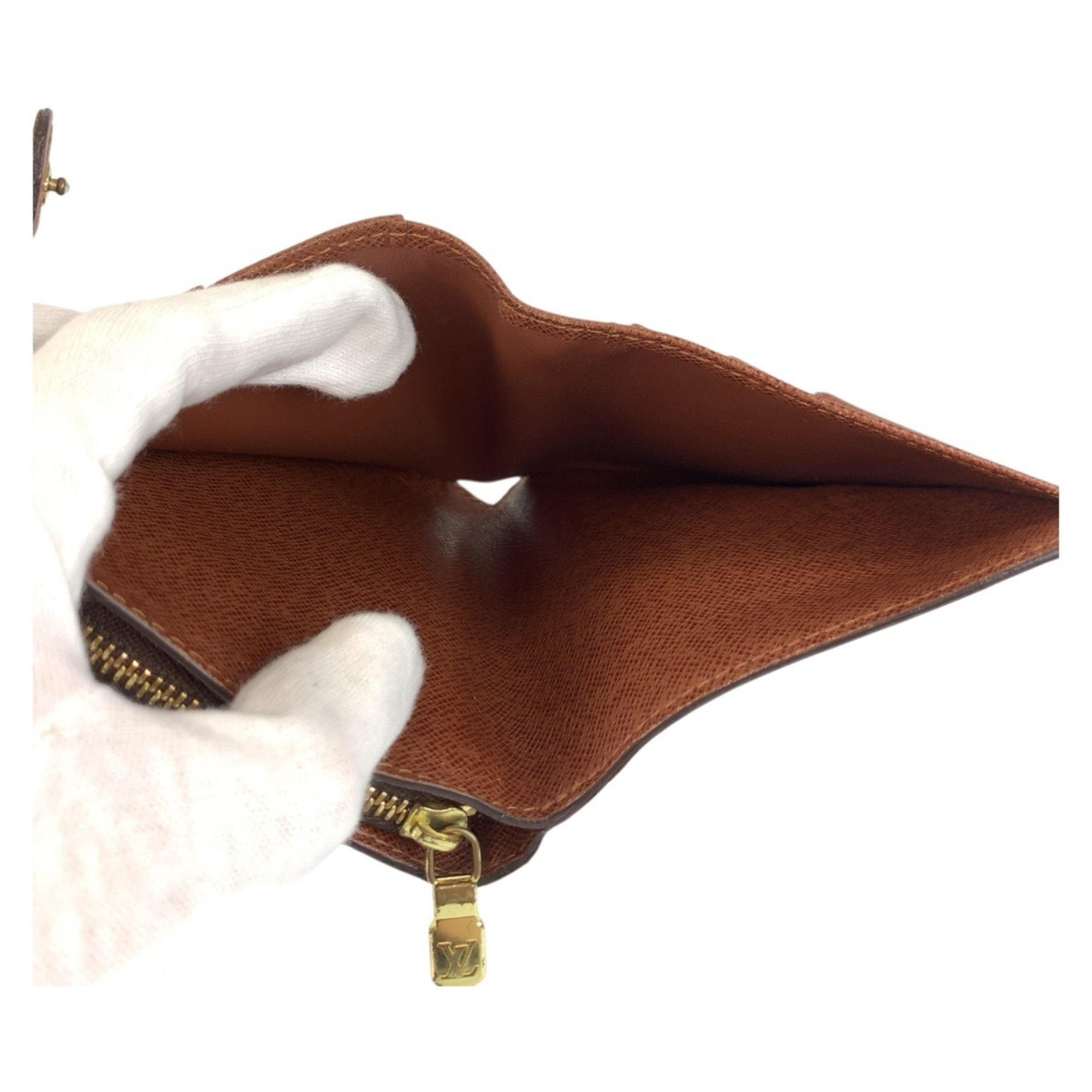 Louis Vuitton Brown Monogram Monogram Wallet (Bi-Fold) (Pre-Owned)