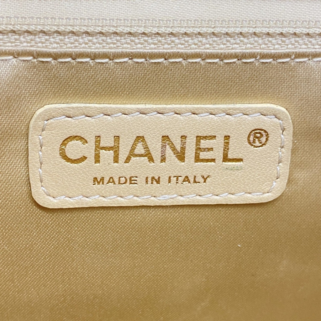 Chanel Champagne Champagne Gold Leather Vinyl Shoulder Bag (Pre-Owned)
