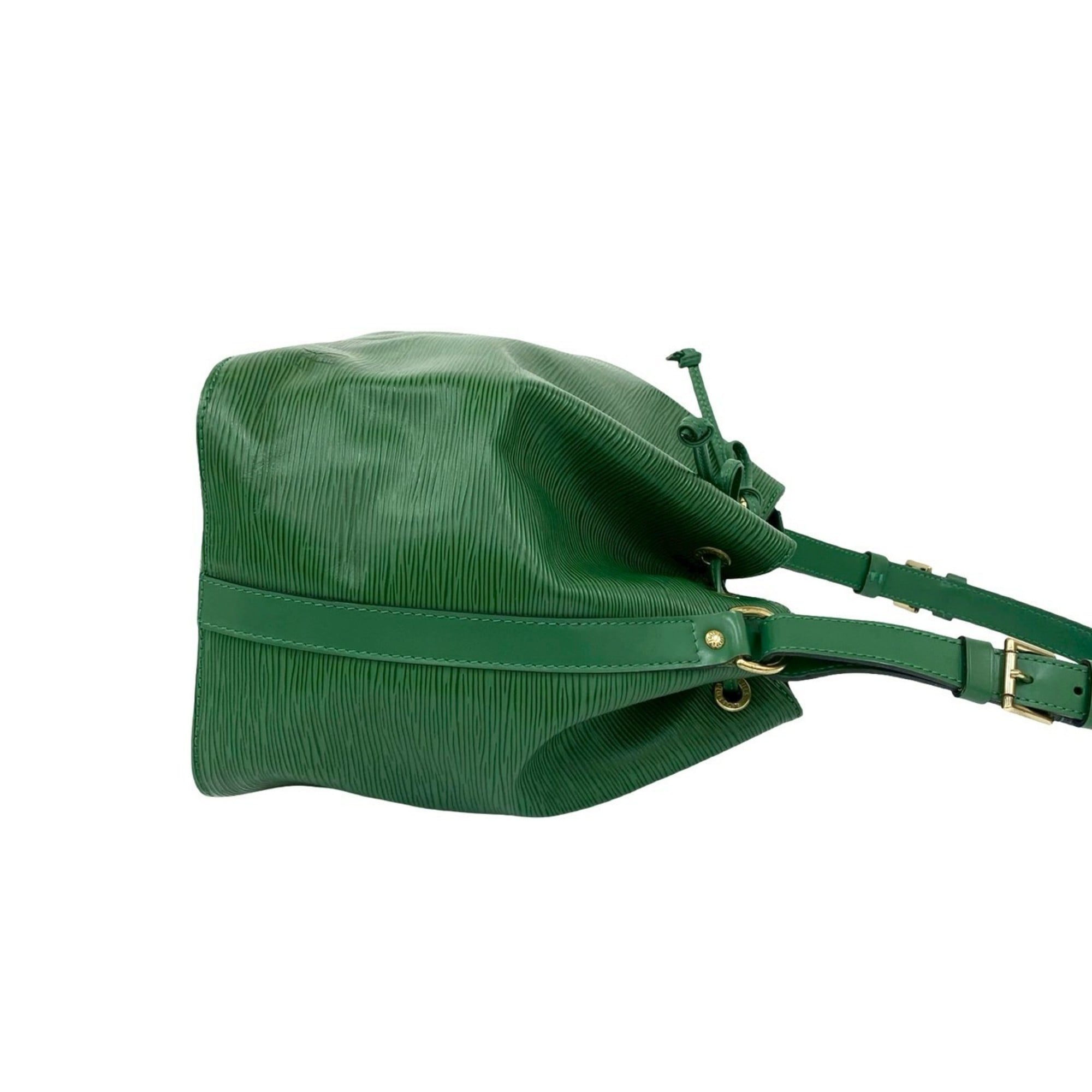 Louis Vuitton Green Epi Leather Shoulder Bag (Pre-Owned)