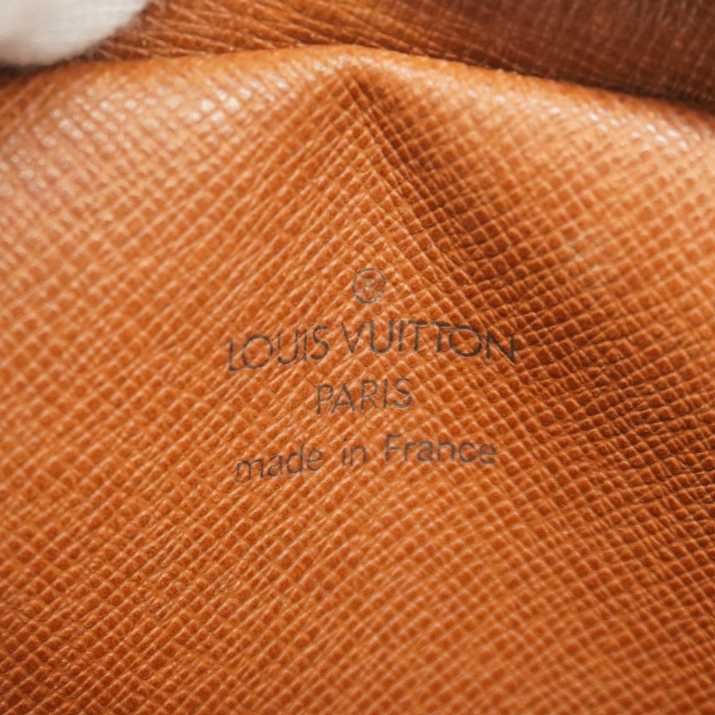 Louis Vuitton Brown Shoulder Bag (Pre-Owned)