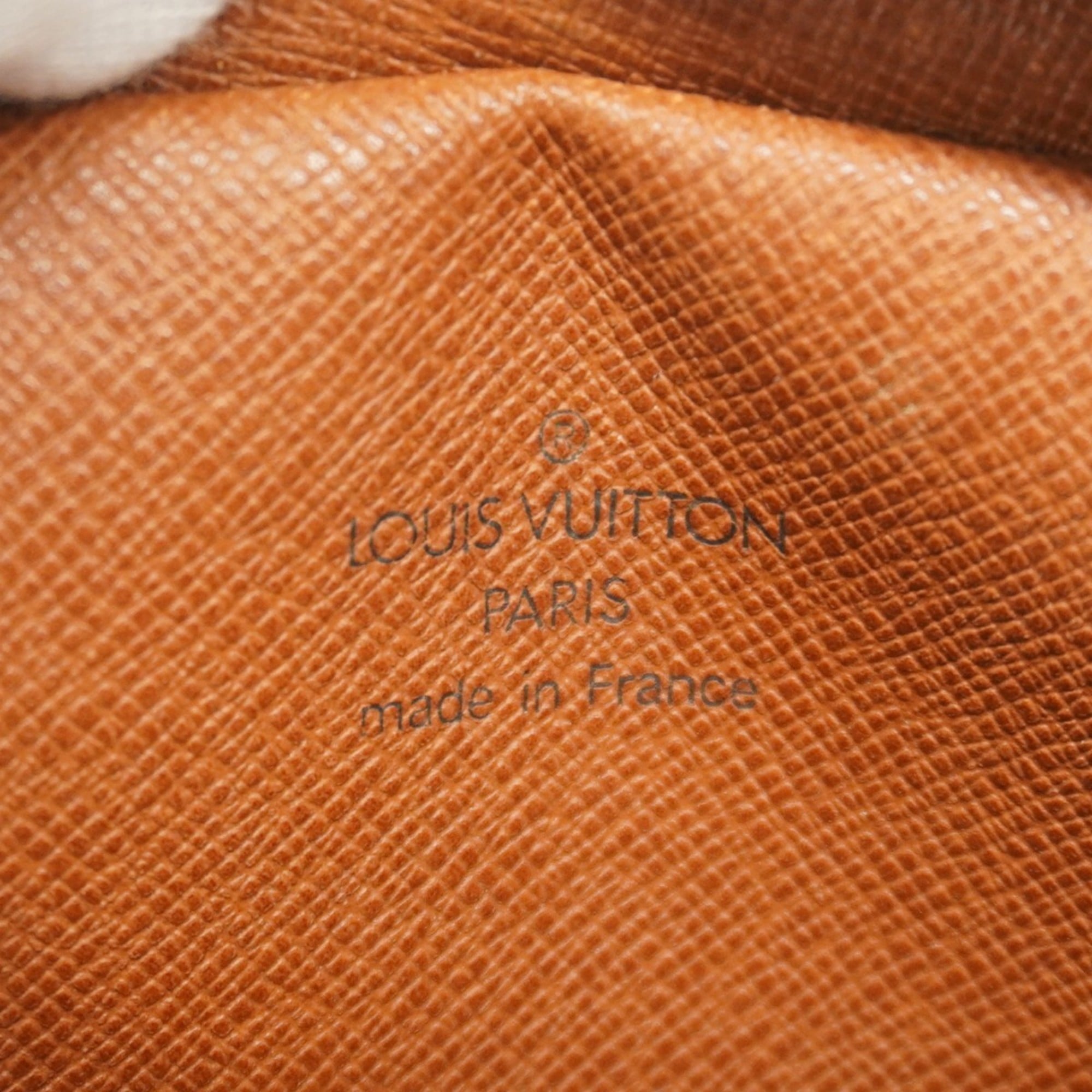 Louis Vuitton Brown Shoulder Bag (Pre-Owned)