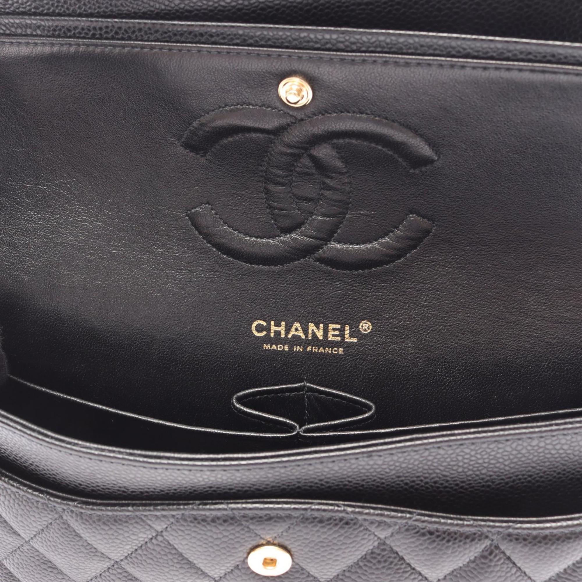 Chanel Black Grained Calfskin Shoulder Bag (Pre-Owned)