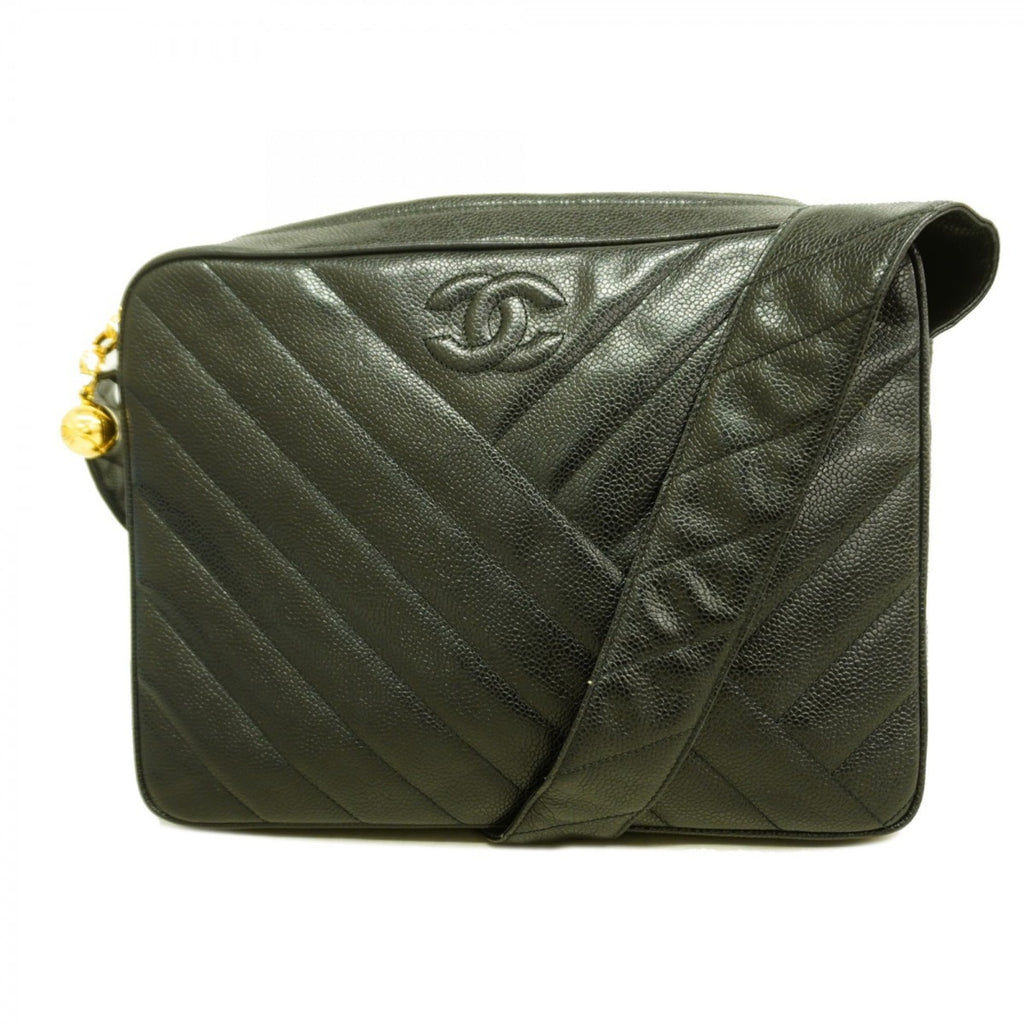 Chanel Black Grained Calfskin Shoulder Bag (Pre-Owned)