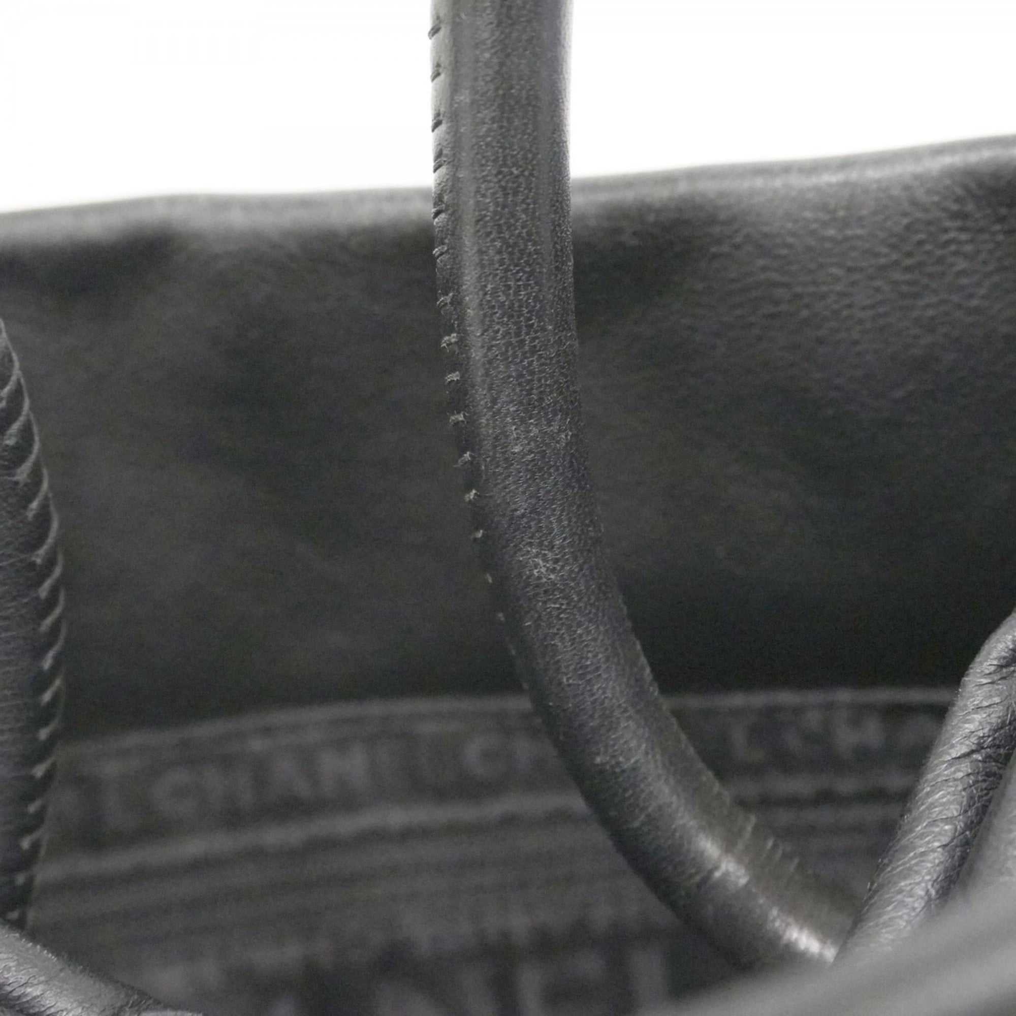 Chanel Black Leather Tote Bag (Pre-Owned)