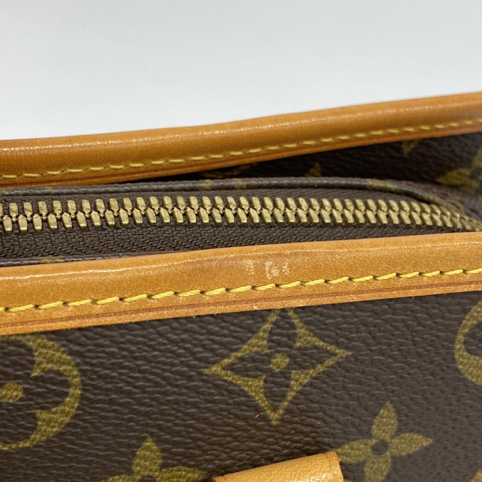 Louis Vuitton Brown Briefcase (Pre-Owned)