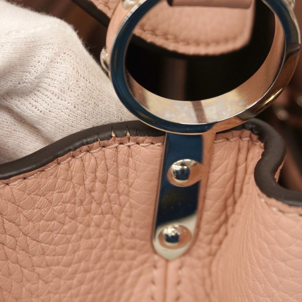 Louis Vuitton Magnolia Handbag (Pre-Owned)