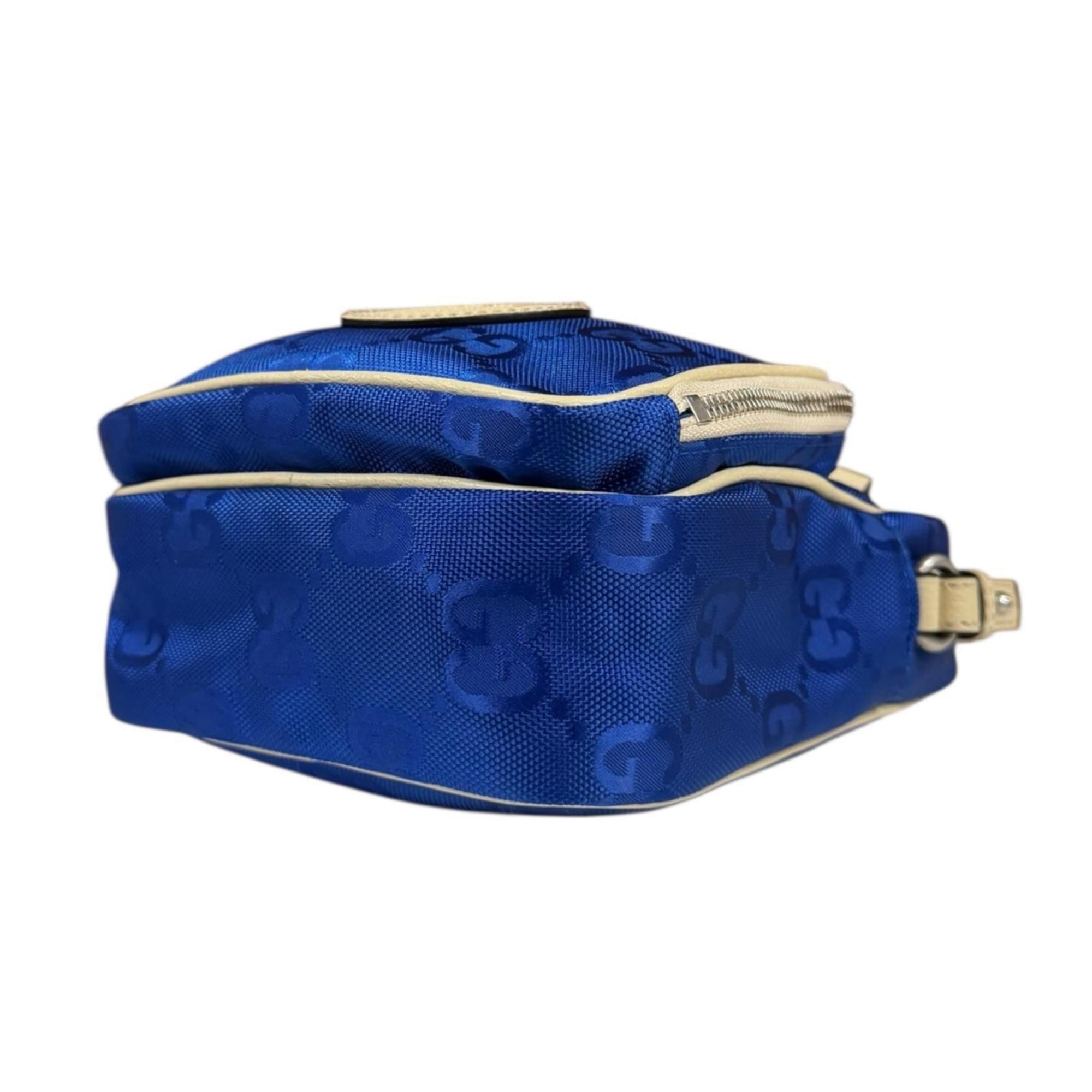 Gucci Beige Blue Nylon Leather Shoulder Bag (Pre-Owned)