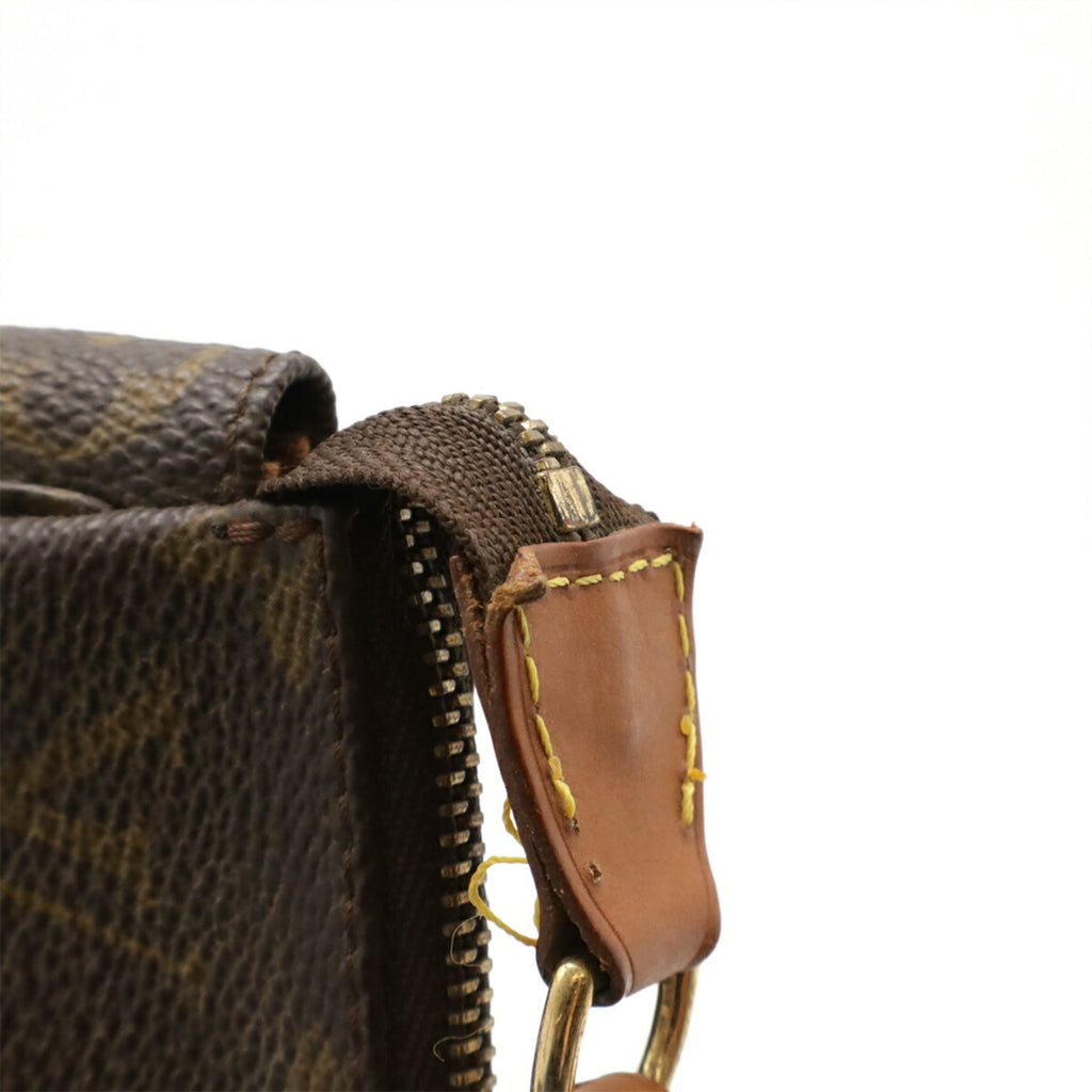 Louis Vuitton Monogram Brown Monogram Handbag Pochette (Pre-Owned)