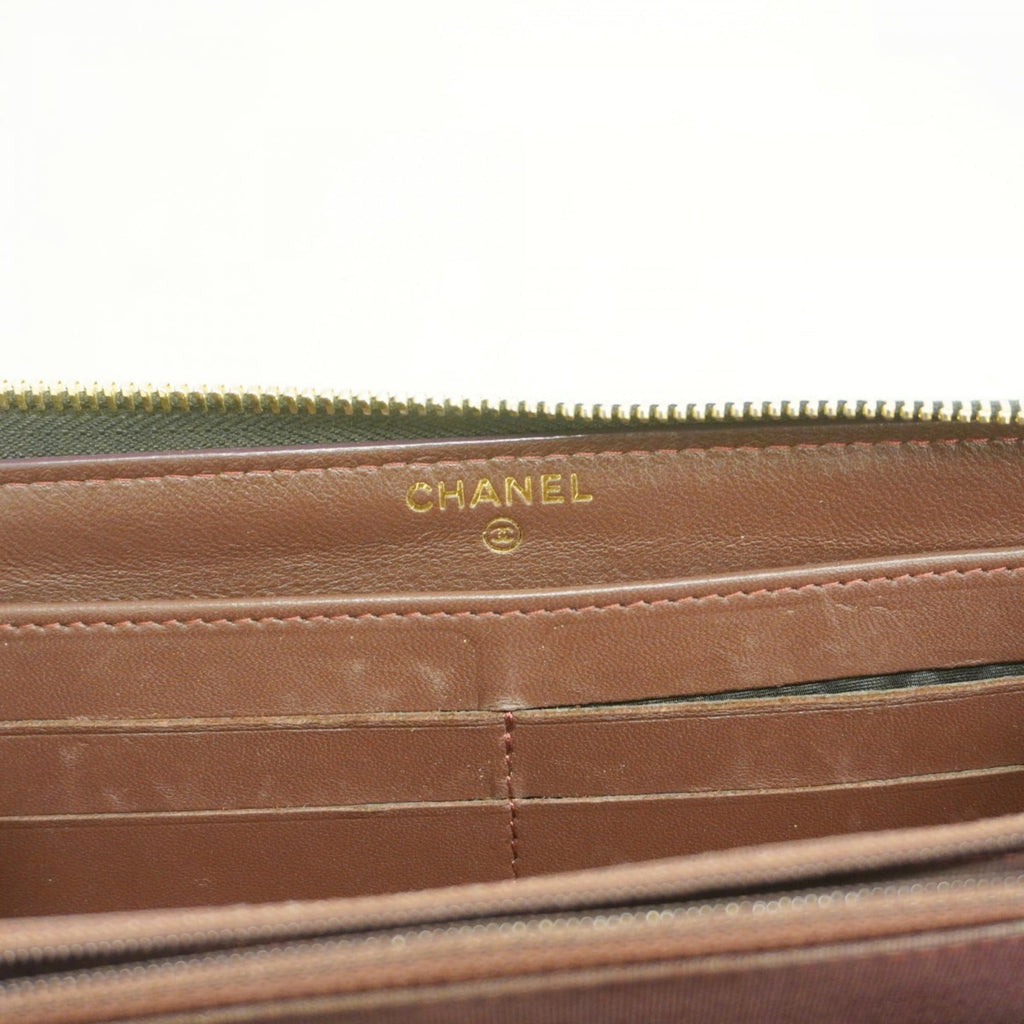 Chanel Black Leather Long Wallet (Bi-Fold) (Pre-Owned)