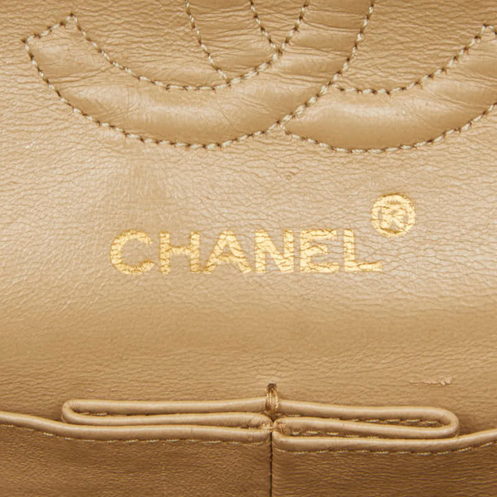 Chanel Beige Leather Shoulder Bag (Pre-Owned)