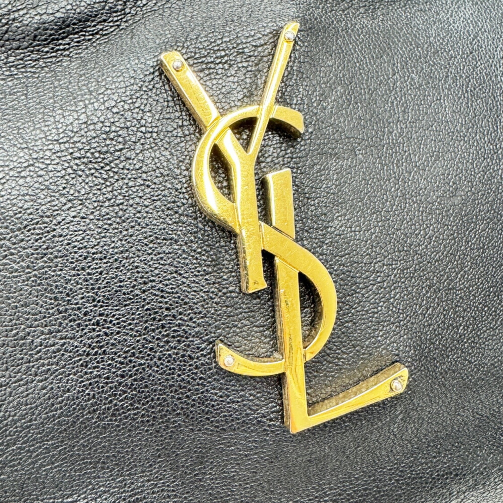 Saint Laurent Black Leather Shoulder Bag (Pre-Owned)