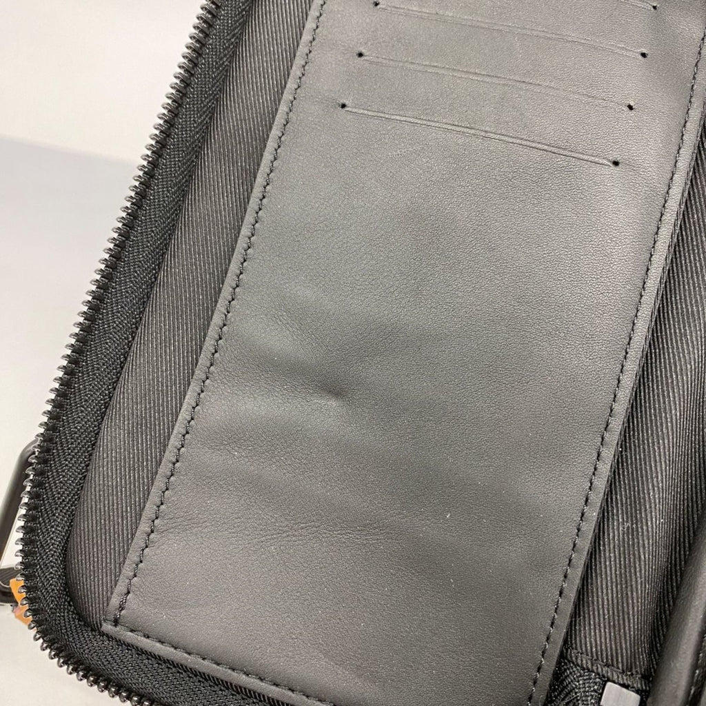Louis Vuitton Brown Shoulder Bag (Pre-Owned)